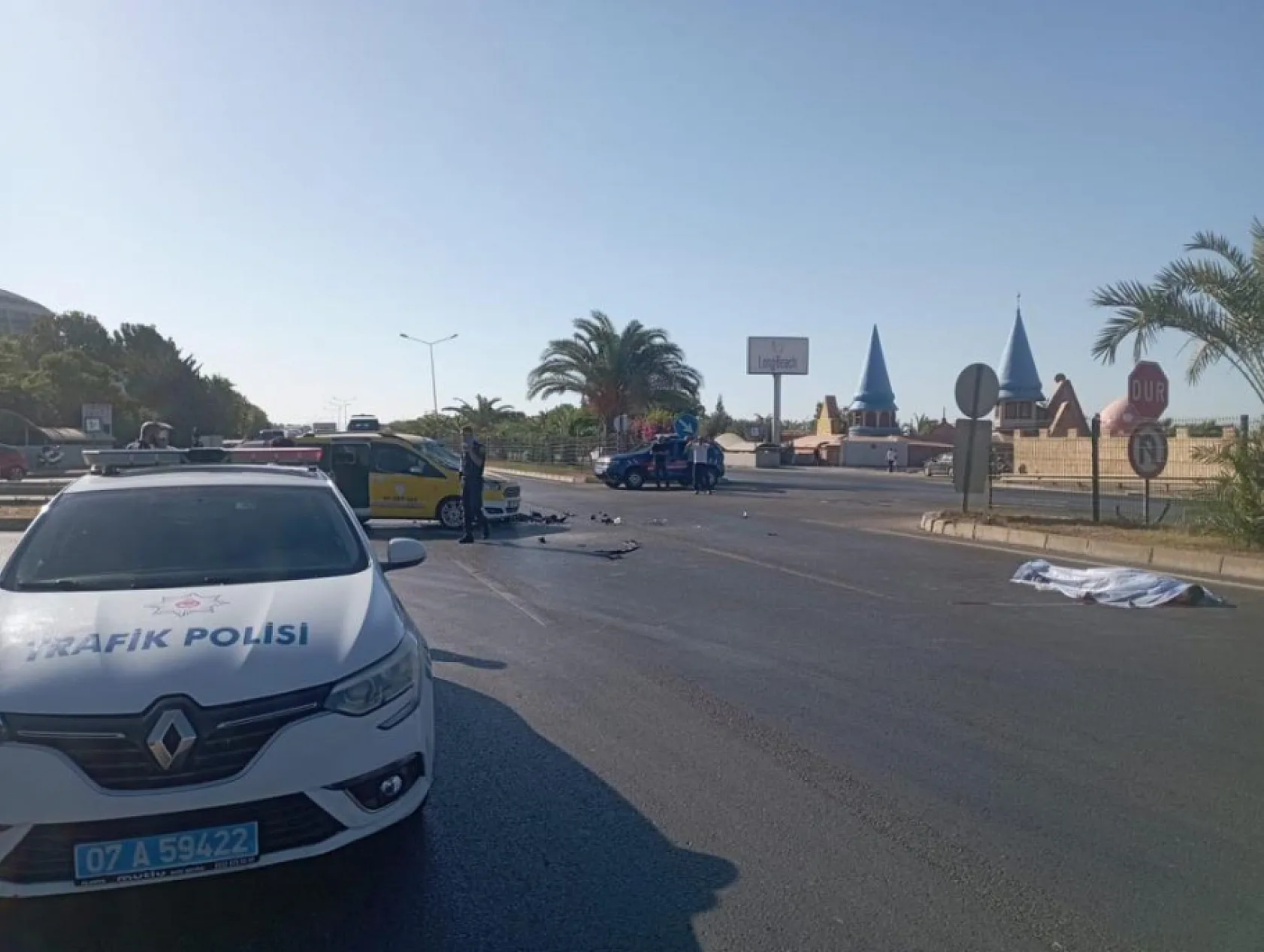 Otomobille çarpışan motosikletin sürücüsü hayatını kaybetti