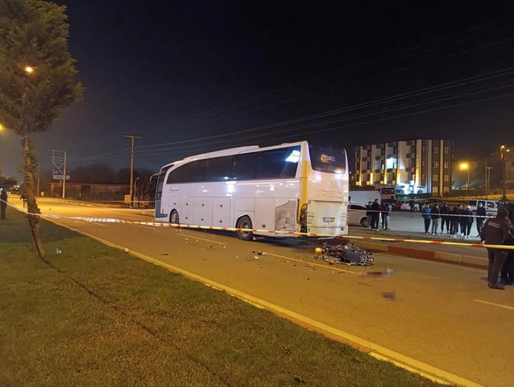 Otobüs ile motosikletin karışığı kazada ağır yaralanan çocuk hayatını kaybetti