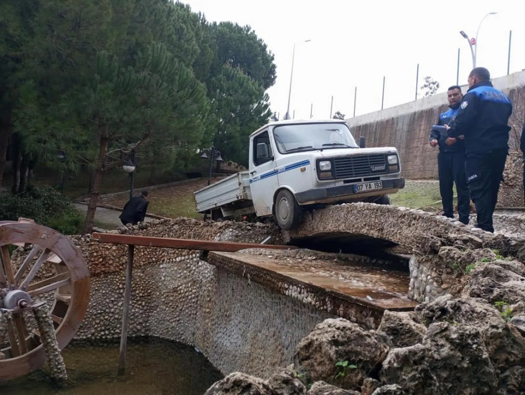 Çalınan kamyonetin bulunduğu yer görenleri hayrete düşürdü