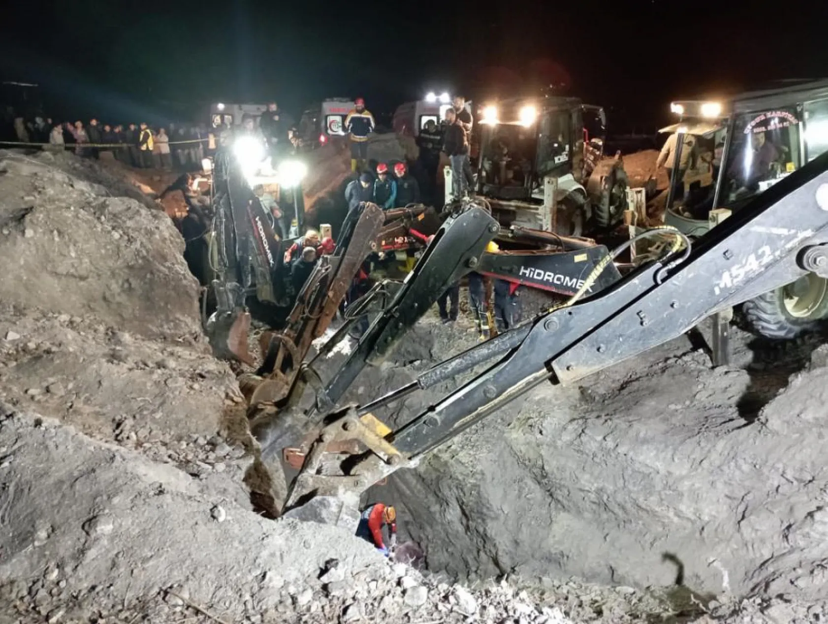 Su Kuyusu Açarken Meydana Gelen Göçükte 2 Kişi Hayatını Kaybetti