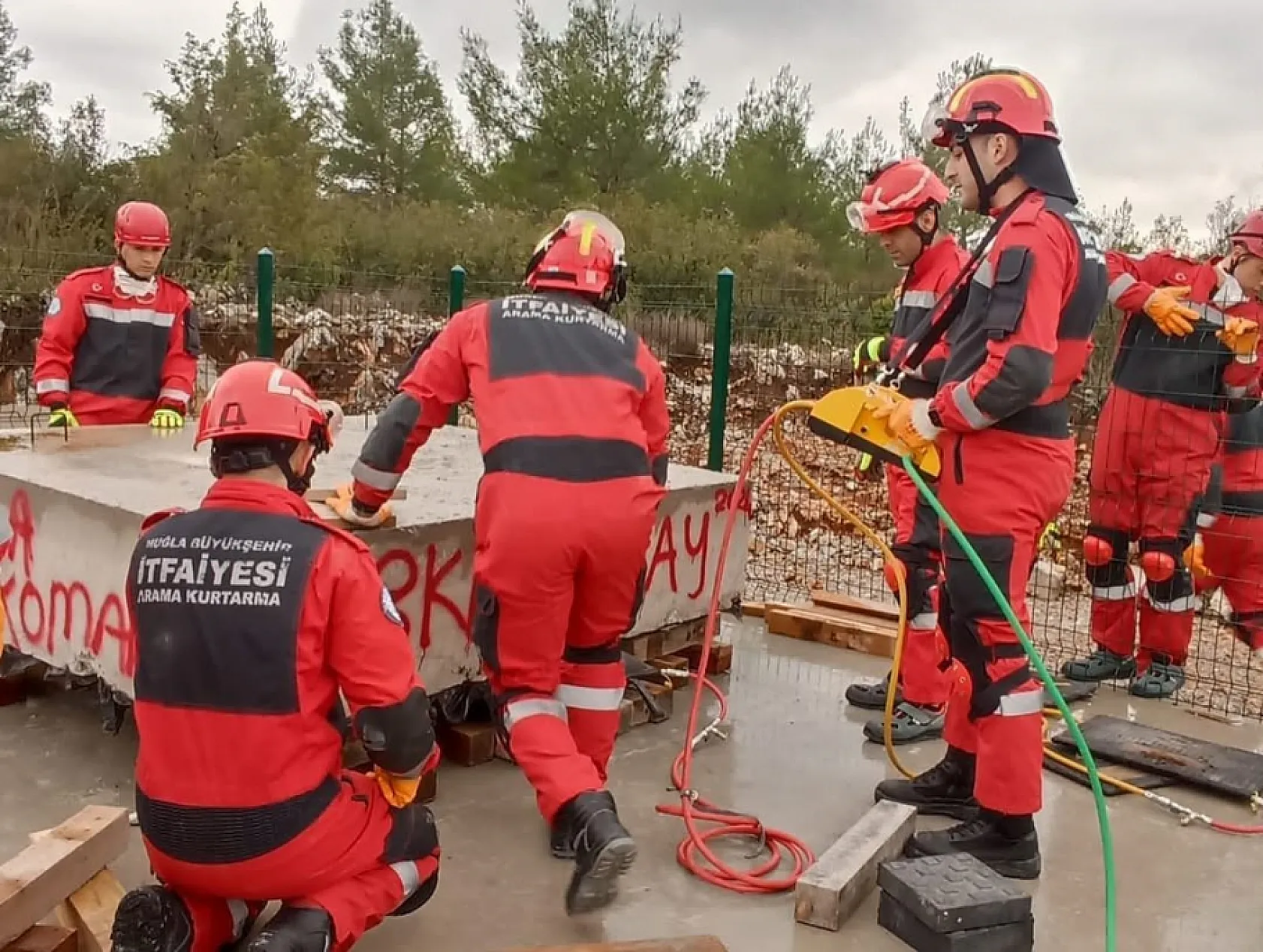 Muğla AFAD'dan itfaiye personeline deprem eğitimi
