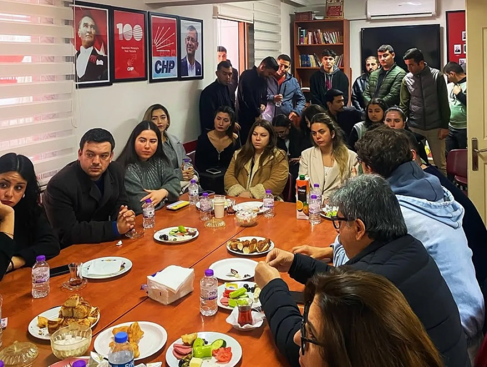 CHP Fethiye Gençlik Kolları'ndan Kahvaltı Programı