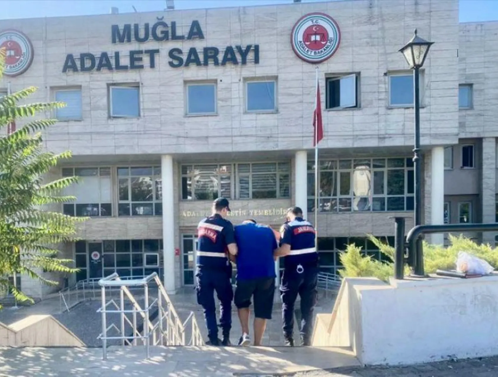 Muğla'da Hakkında kesinleşmiş hapis cezası bulunan şahıslar jandarmaya takıldı