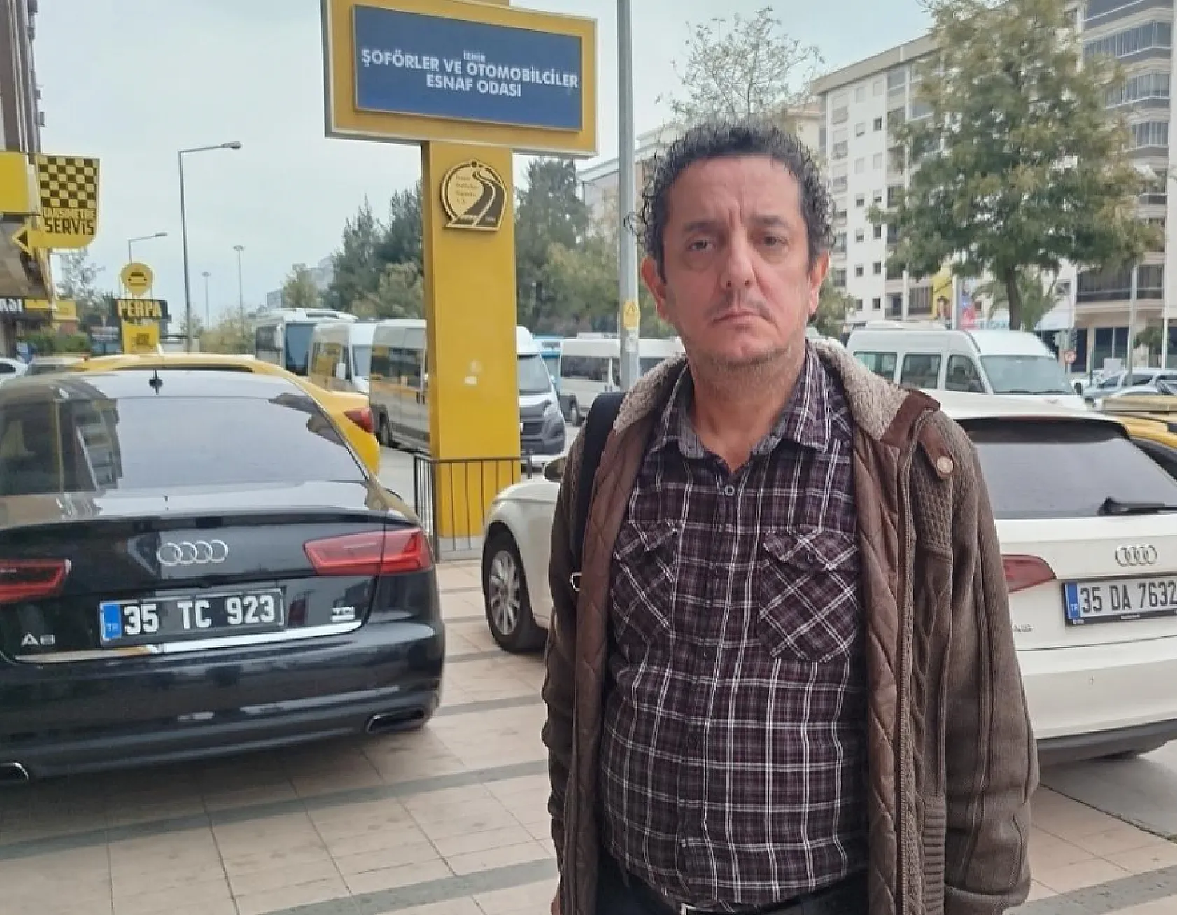 Başına silah dayadığı taksiciye dehşet yaşattı