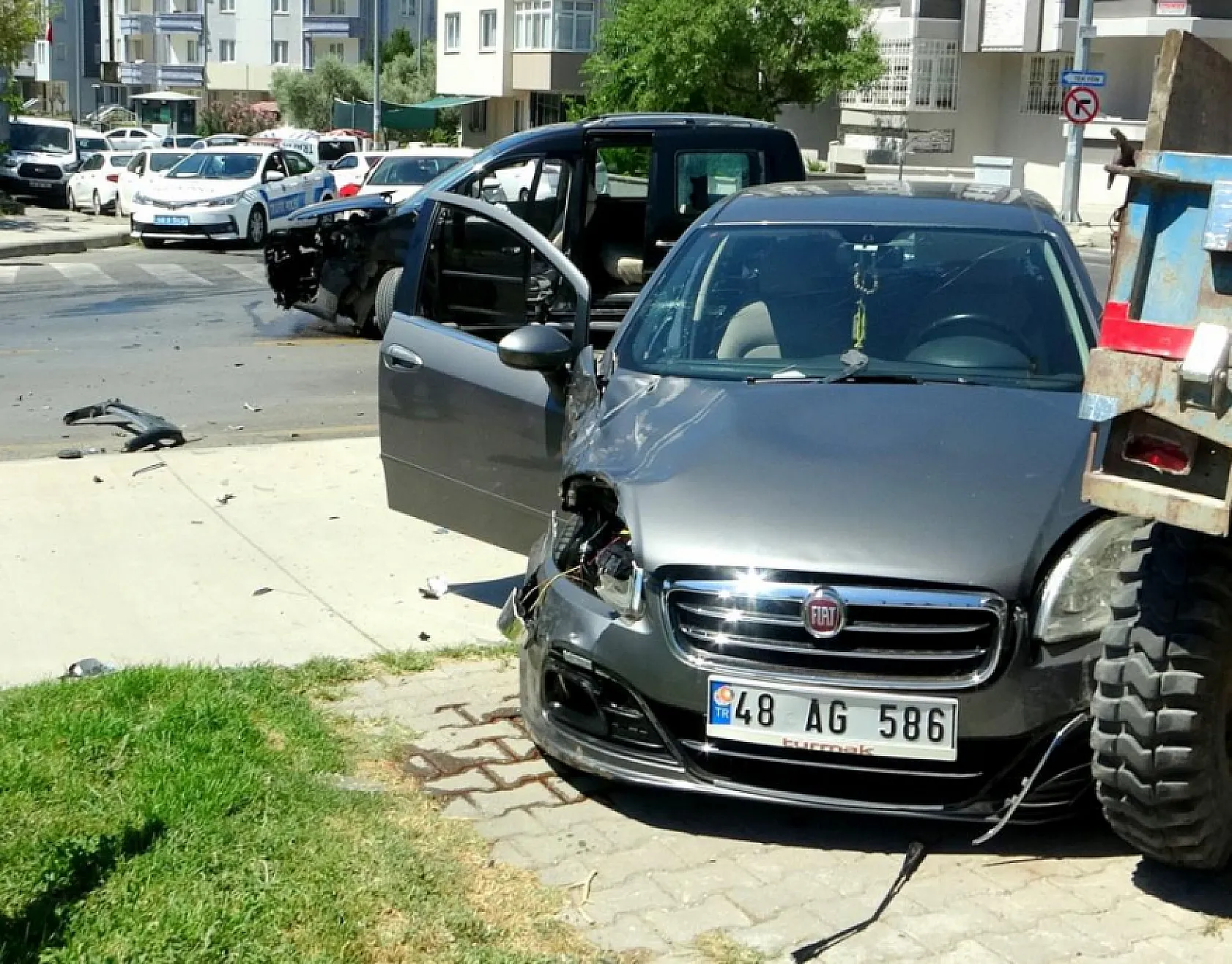 Menteşe'de Korkunç Kaza: 5 Yaralı!