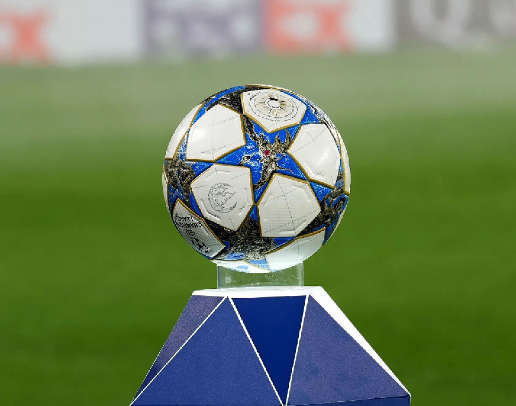 UEFA Şampiyonlar Ligi'nde lig aşaması heyecanı yarın başlıyor