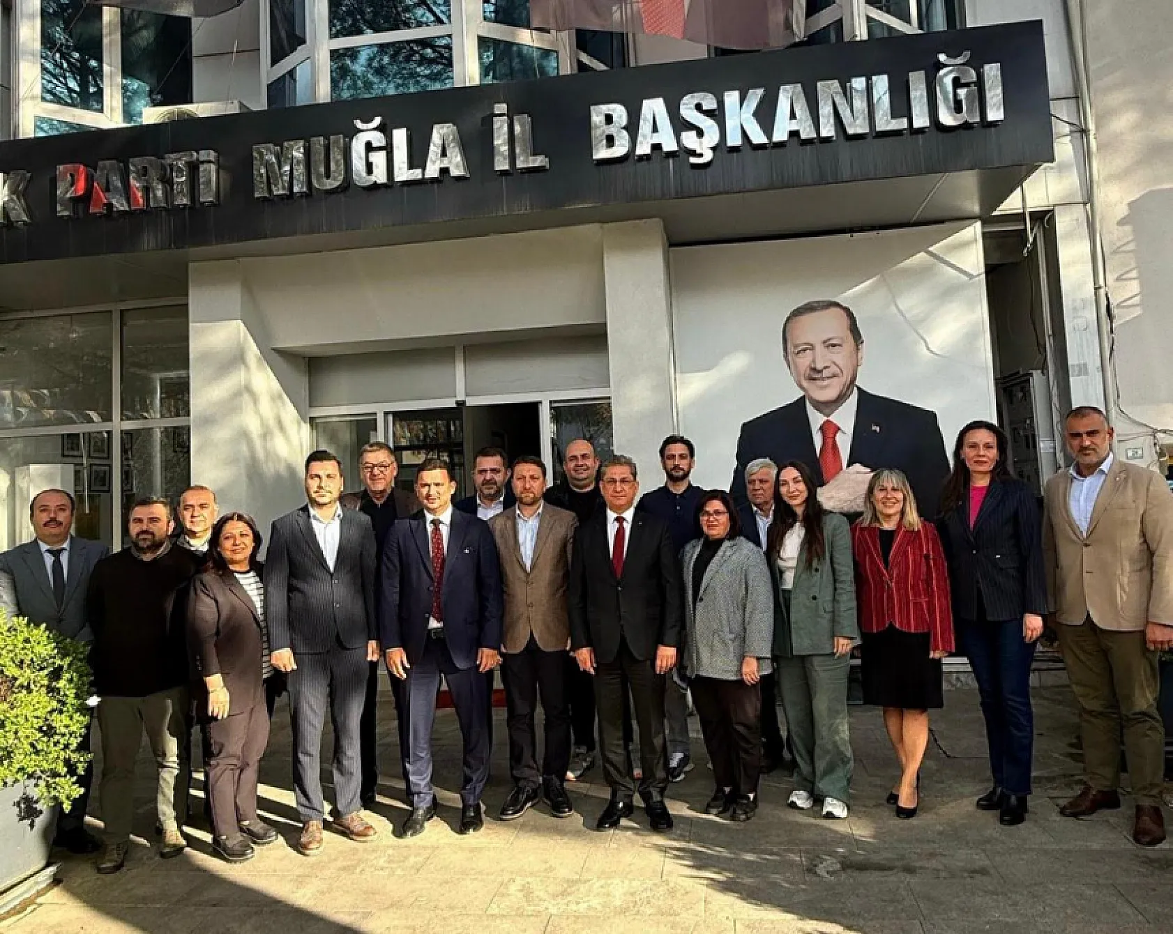 AK Parti Muğla İl Başkanı Haluk Laçin'den Yürütme Kurulu Değişikliği Açıklaması