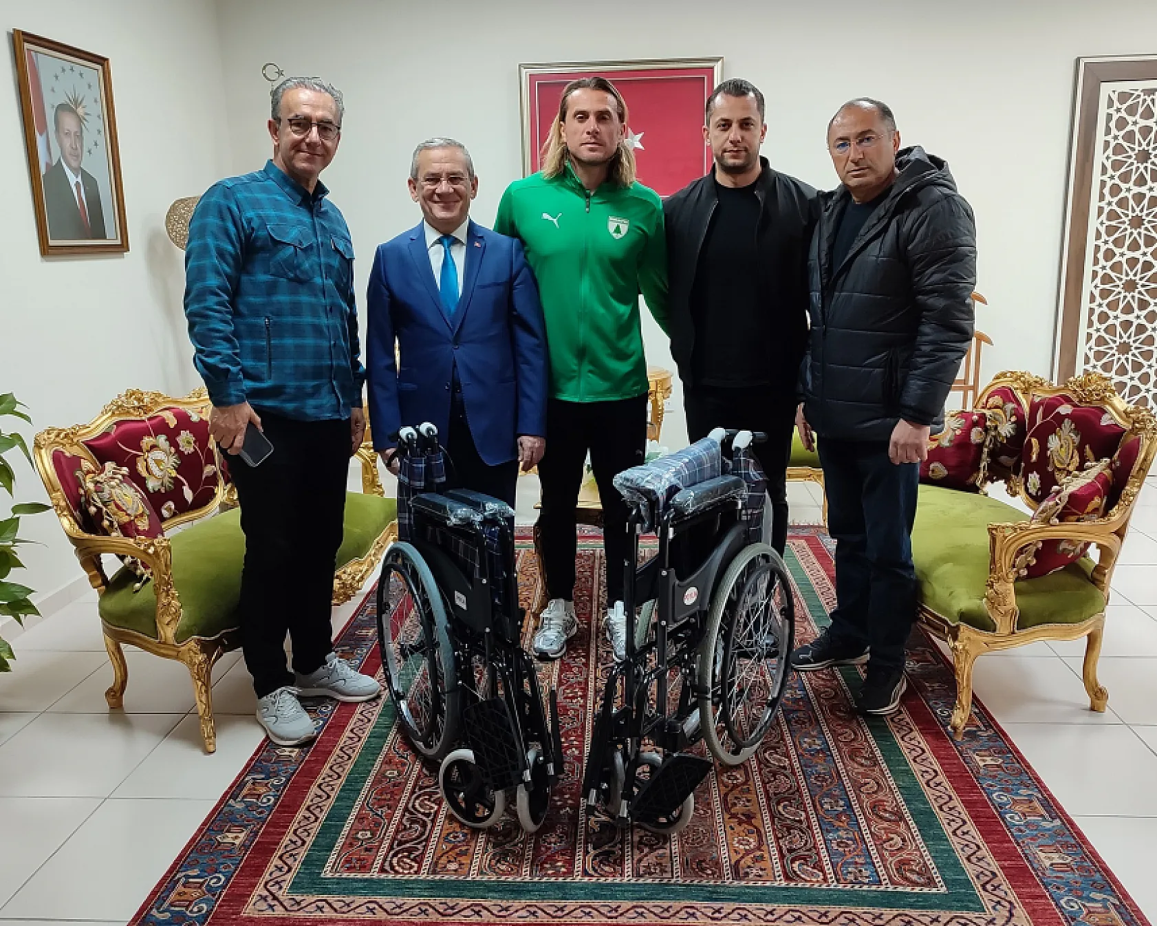 Muğlaspor futbolcularından örnek davranış