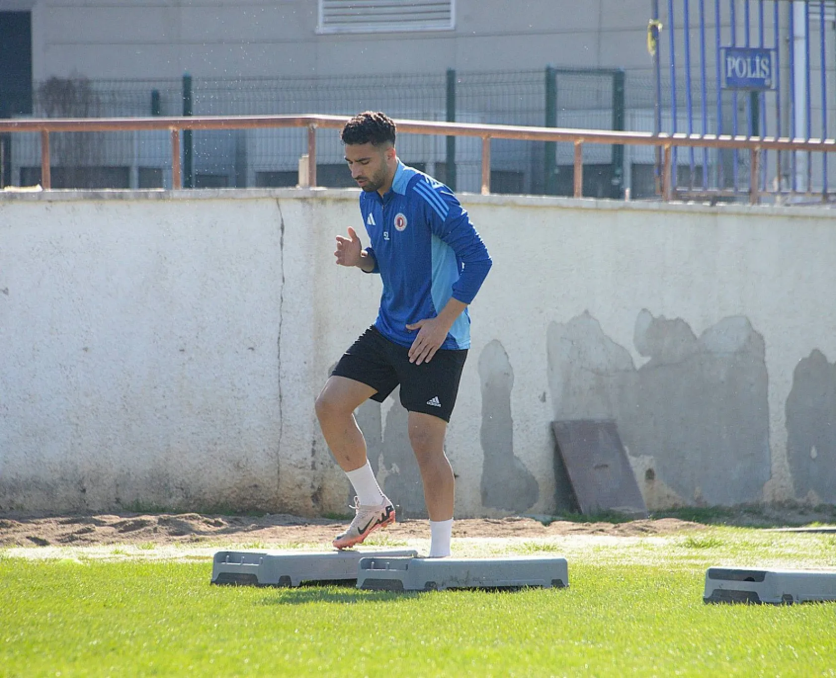 Fethiyespor lidere bilendi, hedef 3 puan