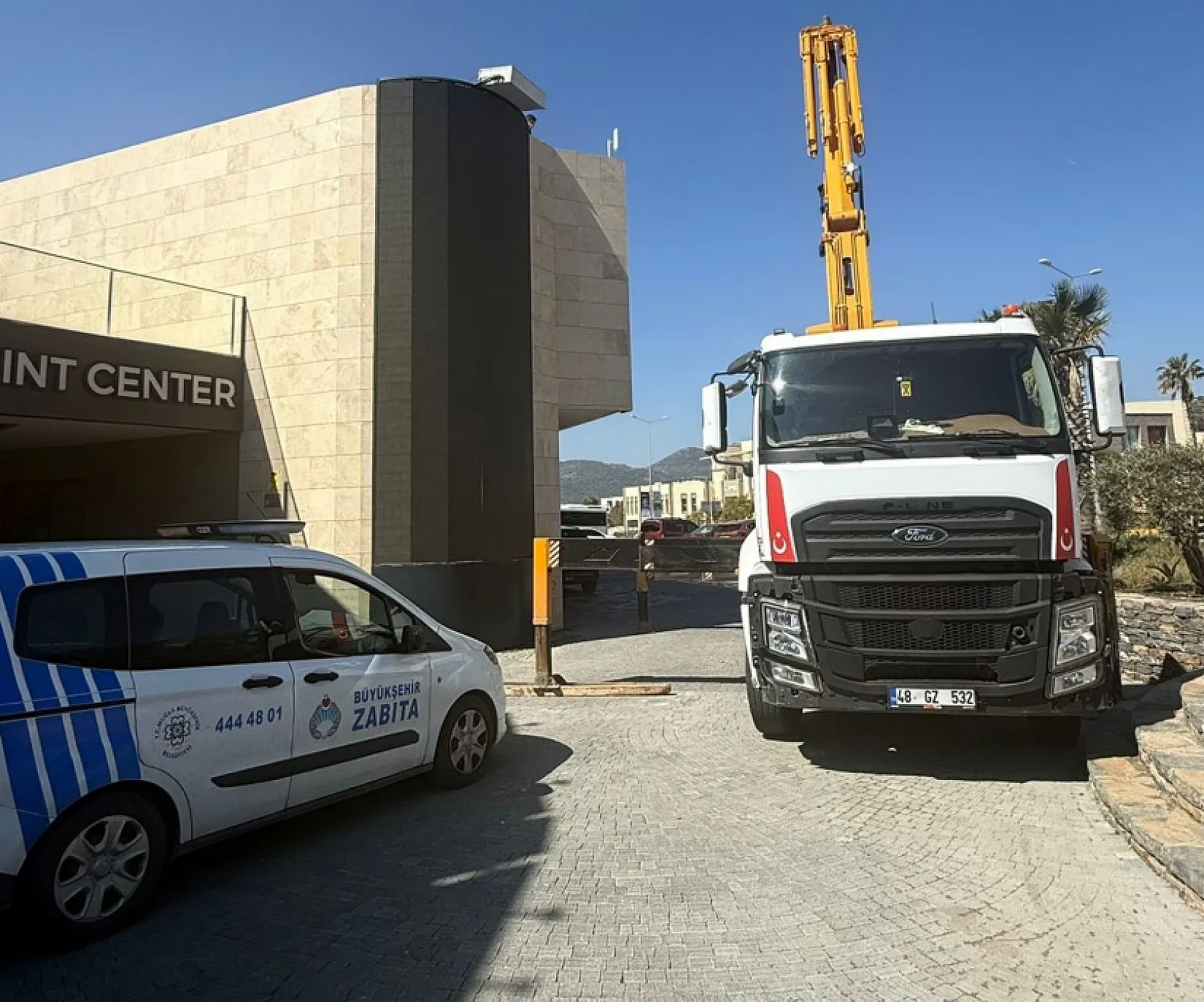 Muğla Büyükşehir Belediyesi Açık Hava Reklamlarına Sıkı Denetim