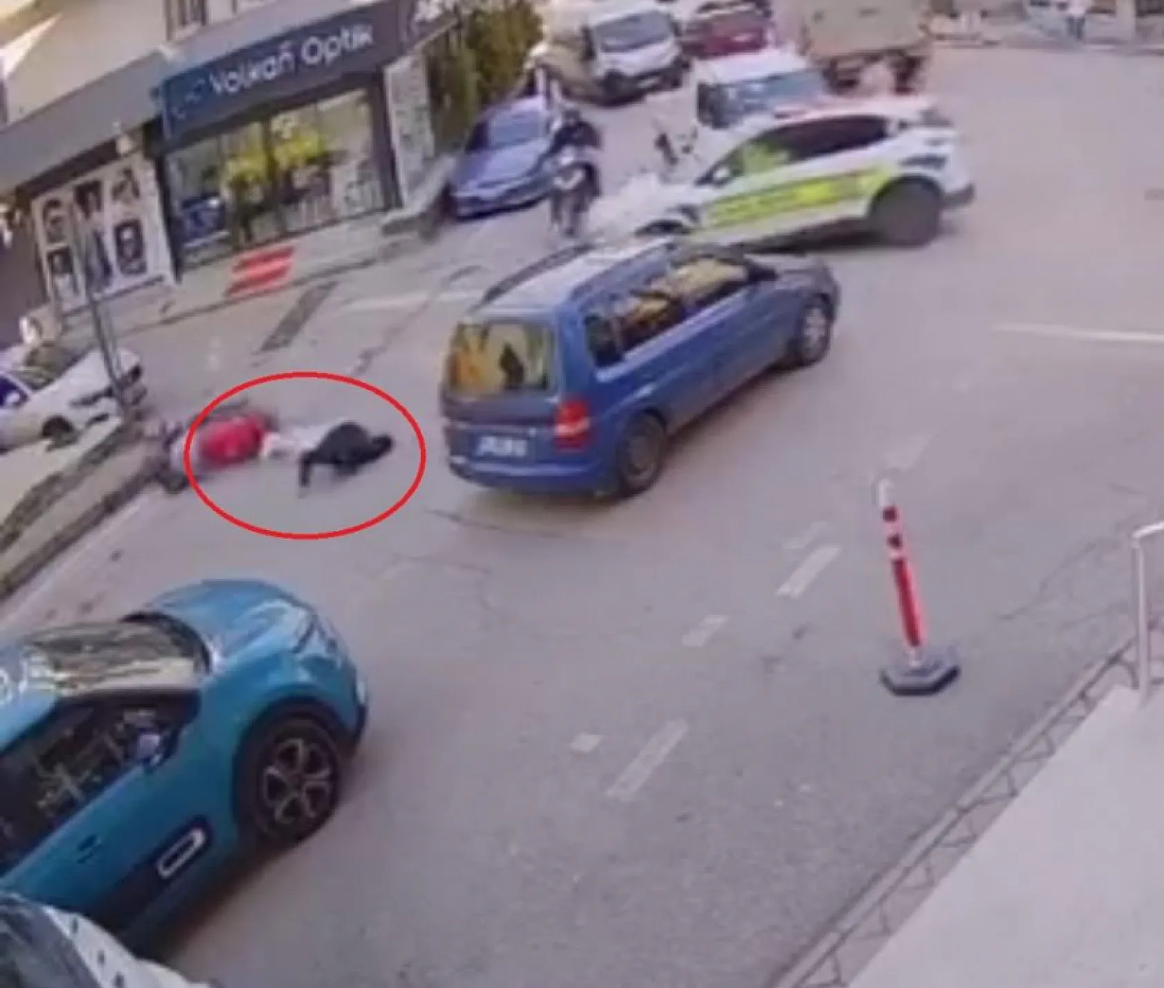 Polisten kaçan motosikletli kazaya böyle karıştı