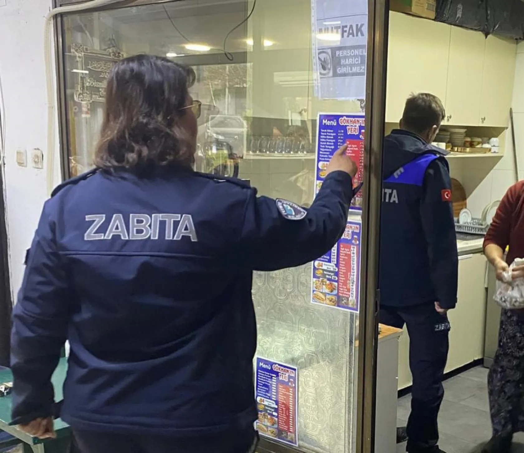 Yılbaşı öncesi Fethiye'de zabıta denetimleri sıklaştı