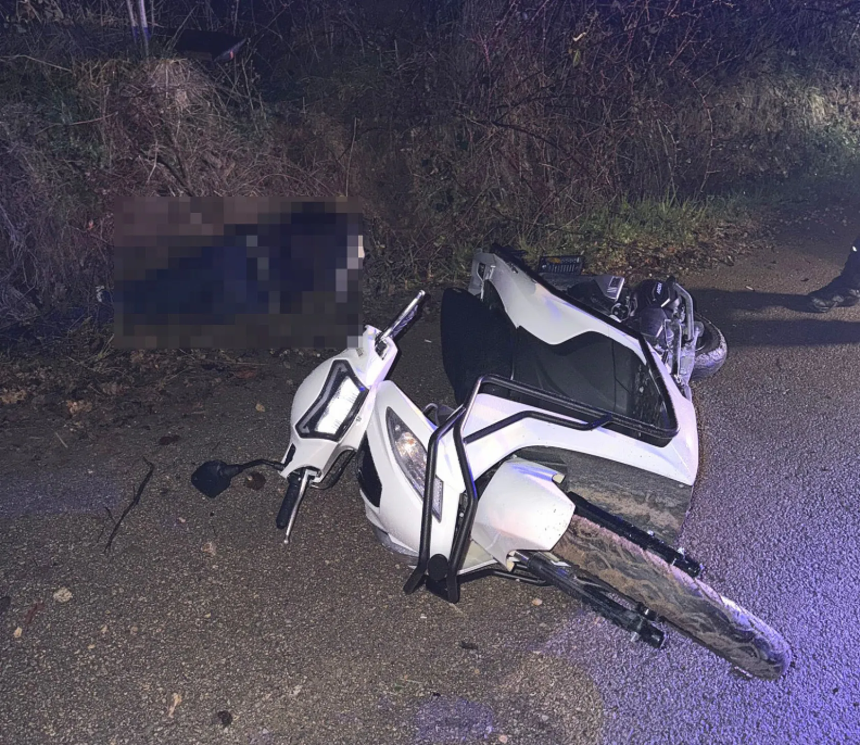 Kontrolden çıkan motosiklet devrildi: 1 ölü