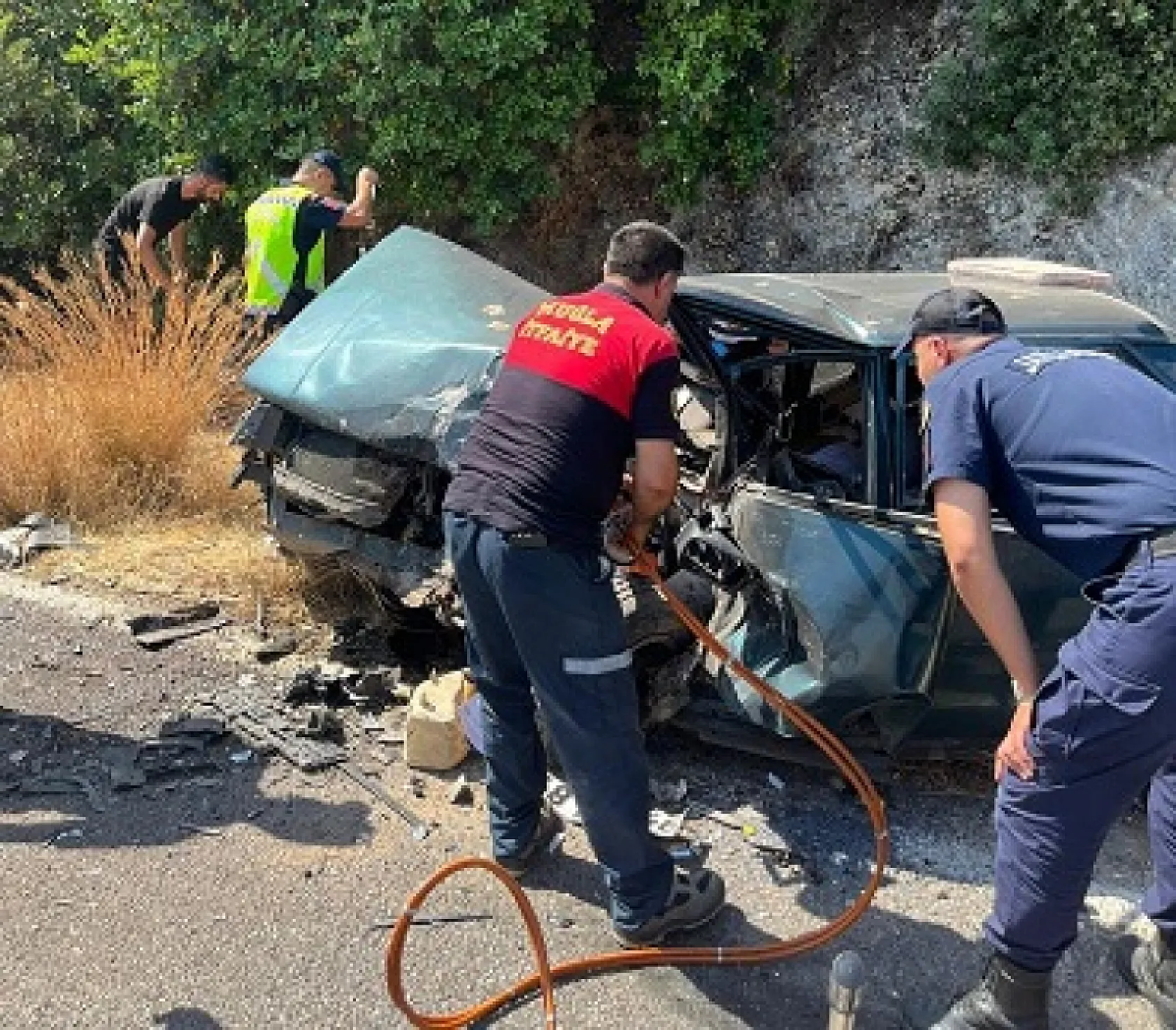 Milas'ta feci trafik kazası: 1 ölü, 5 yaralı
