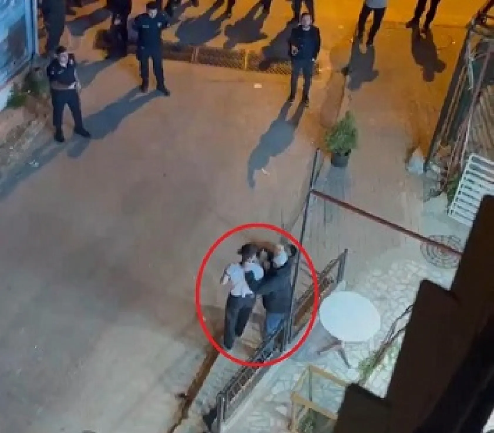 Babası evlatlıktan reddedince kardeşini rehin alan ağabey tutuklandı