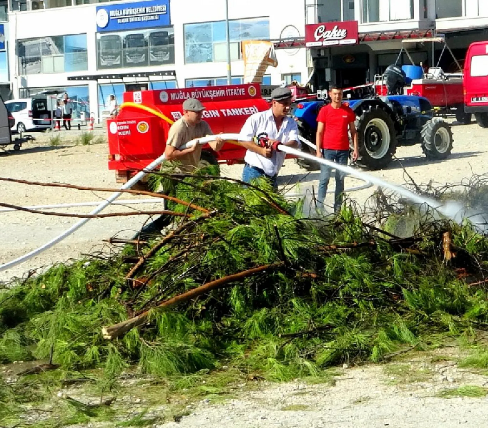 Nefes Kesen Tatbikatla Muğla İtfaiyesi Hazırlıklarını Gösterdi