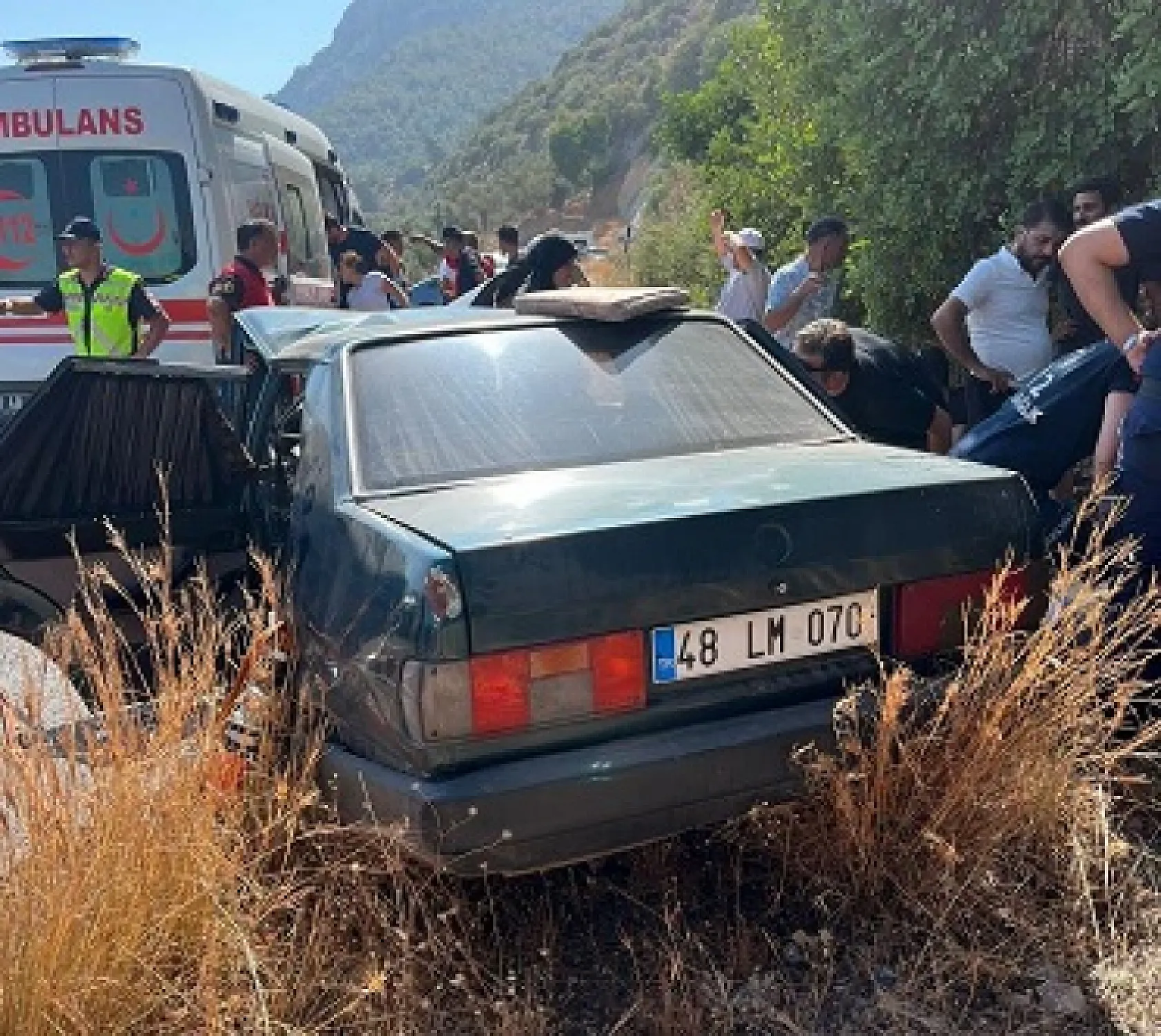 Milas'ta feci trafik kazası: 1 ölü, 5 yaralı