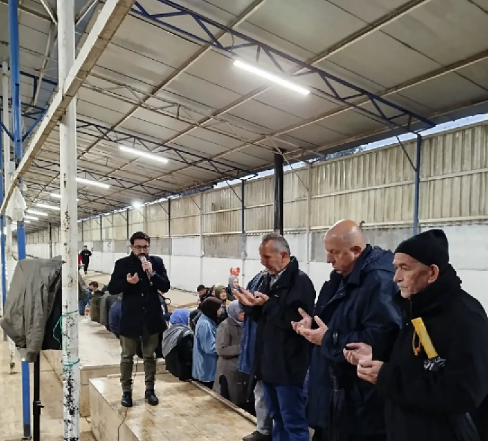 Fethiye'de 93 Umreci Dualarla Kutsal Topraklara Uğurlandı