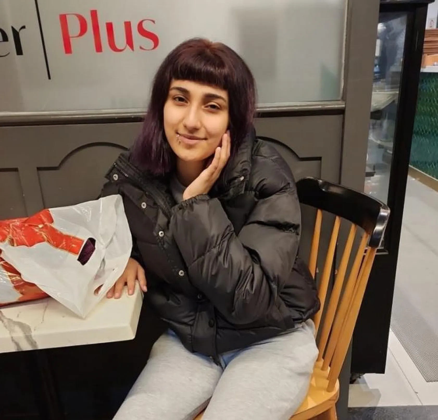 Acılı annenin feryatlarına yürek dayanmaz! 18 yaşında katledilen kızına