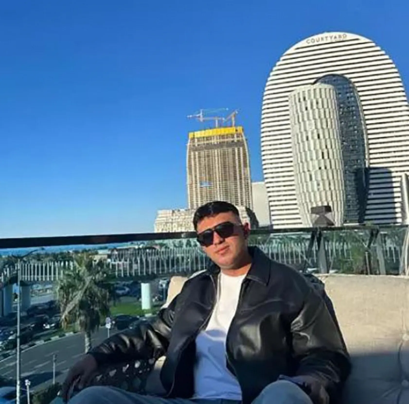 'Kız meselesi' yüzünden çocukluk arkadaşını silahla vurarak öldürdü