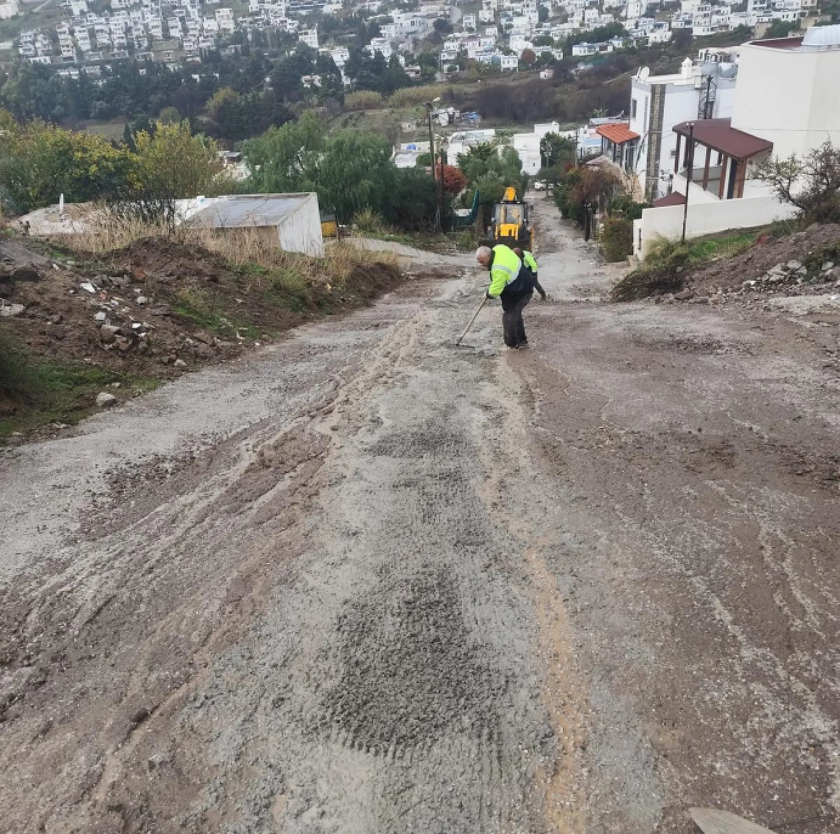 Muğla'da Yağış Sonrası Temizlikler Devam Ediyor