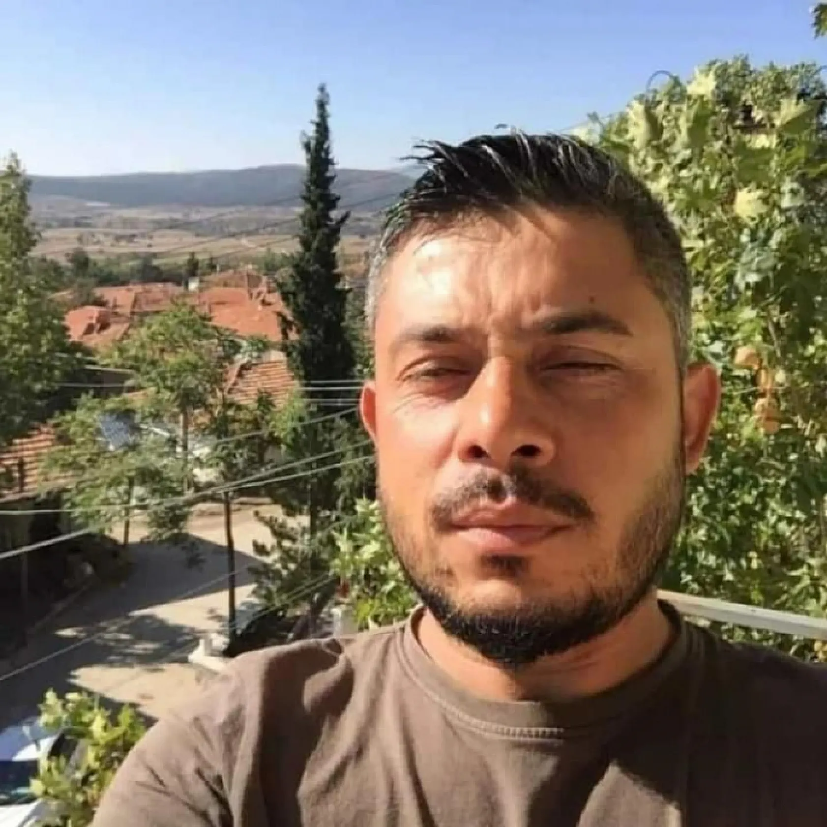 Trafikte tartıştığı kişiyi bıçaklayarak öldüren zanlı adliyede
