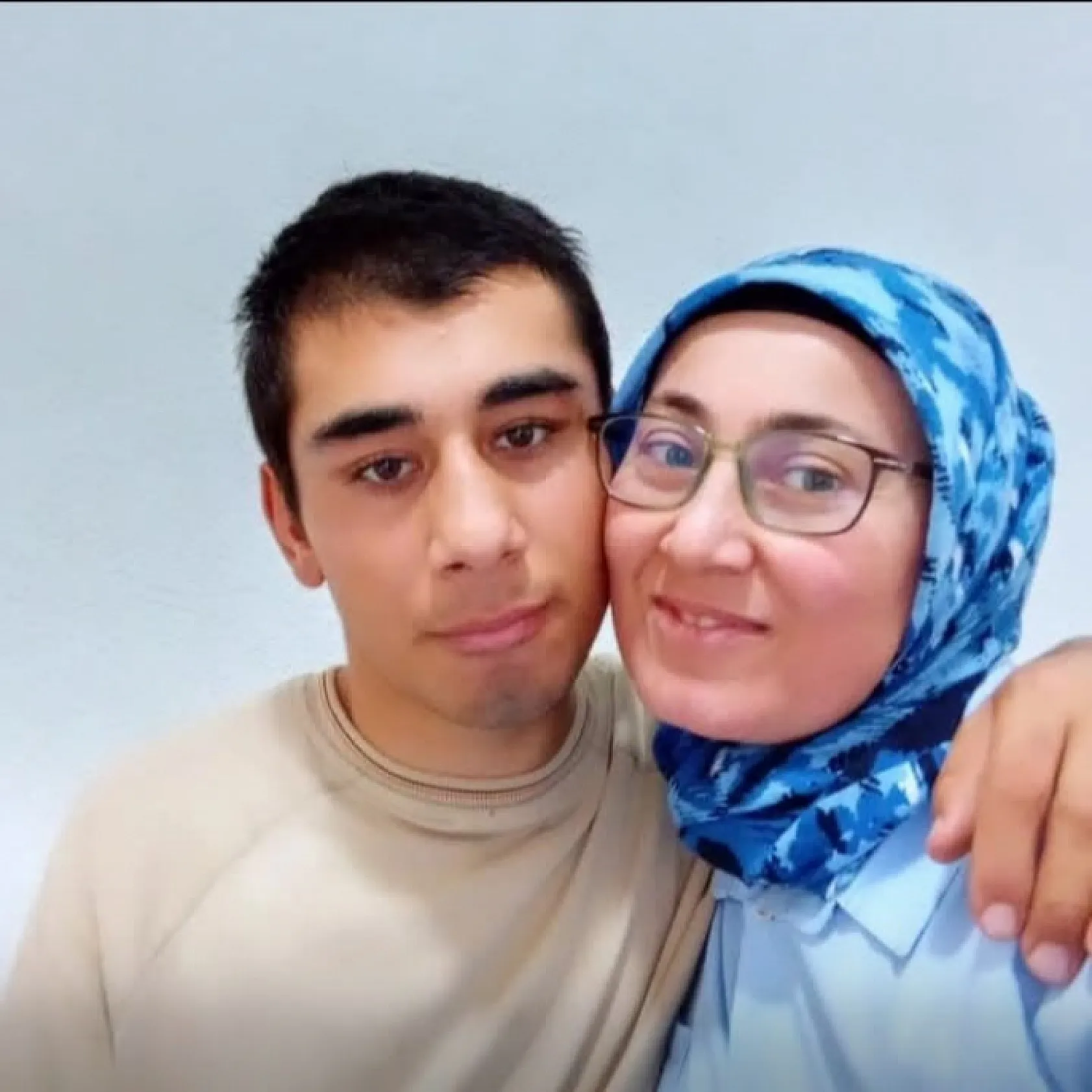 Otizmli genç bakımevinde ilaç zehirlenmesiyle öldü
