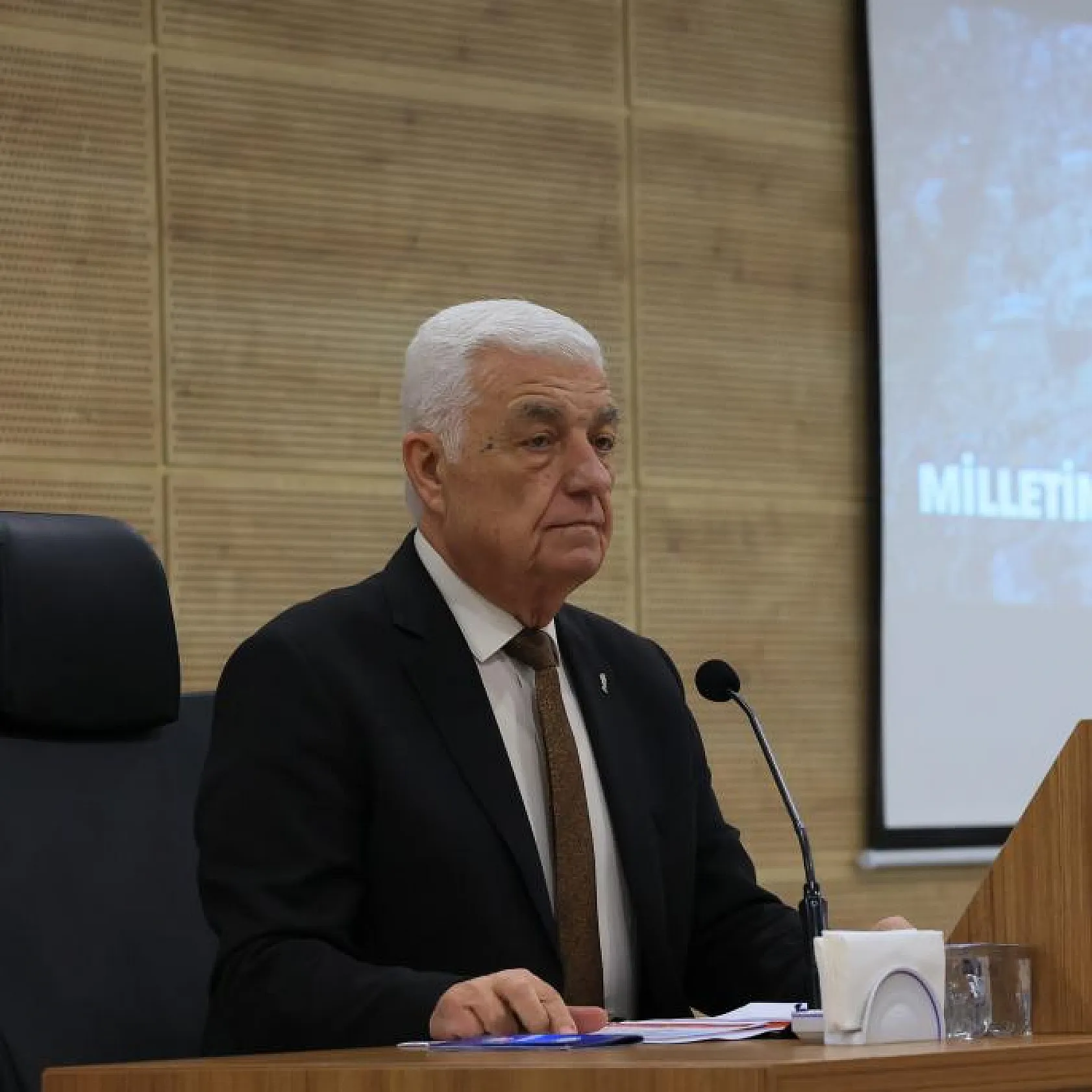 Büyükşehir Belediye Meclisi 'Fethiye Otogarı' için Olağanüstü Toplandı