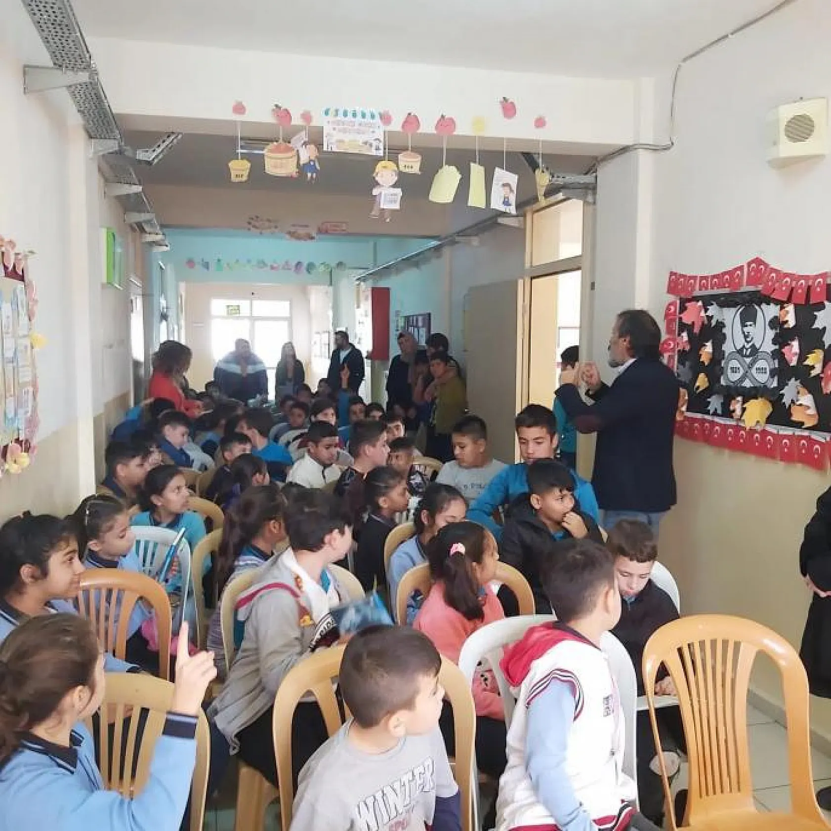 Öğrenciler Yazarlarla Buluşma Gerçekleştirdi