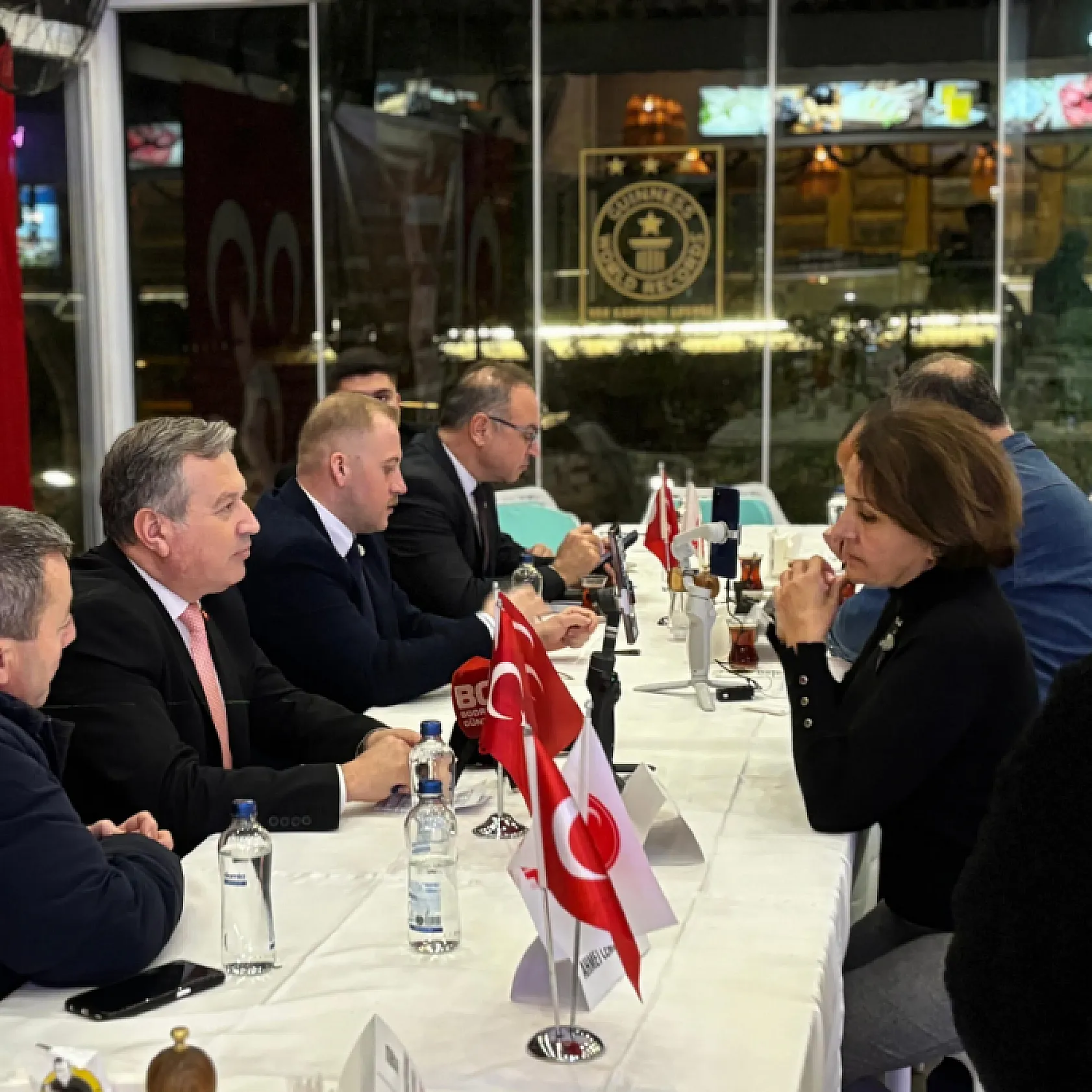 Burak Demirel'in Bodrum muhtarlar buluşmasına yoğun ilgi