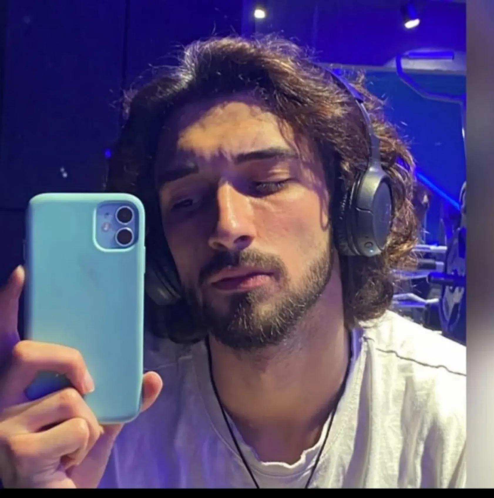 Minibüse arkadan çarptı! Olay yerinde hayatını kaybetti