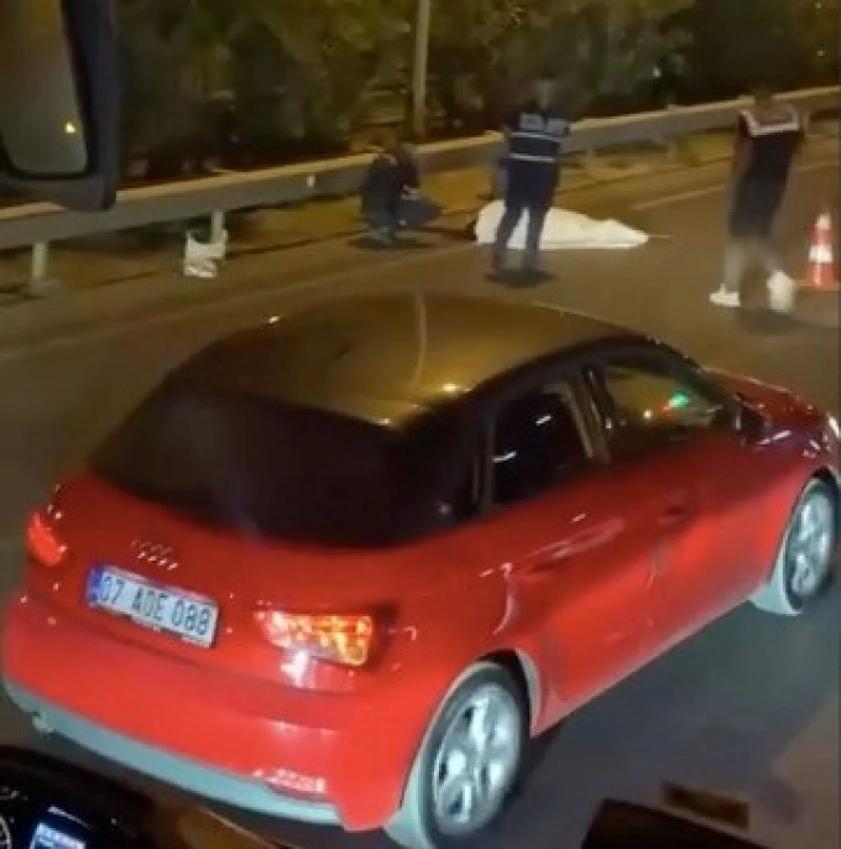 Yolun Karşısına Geçmek İsterken Canından Oldu