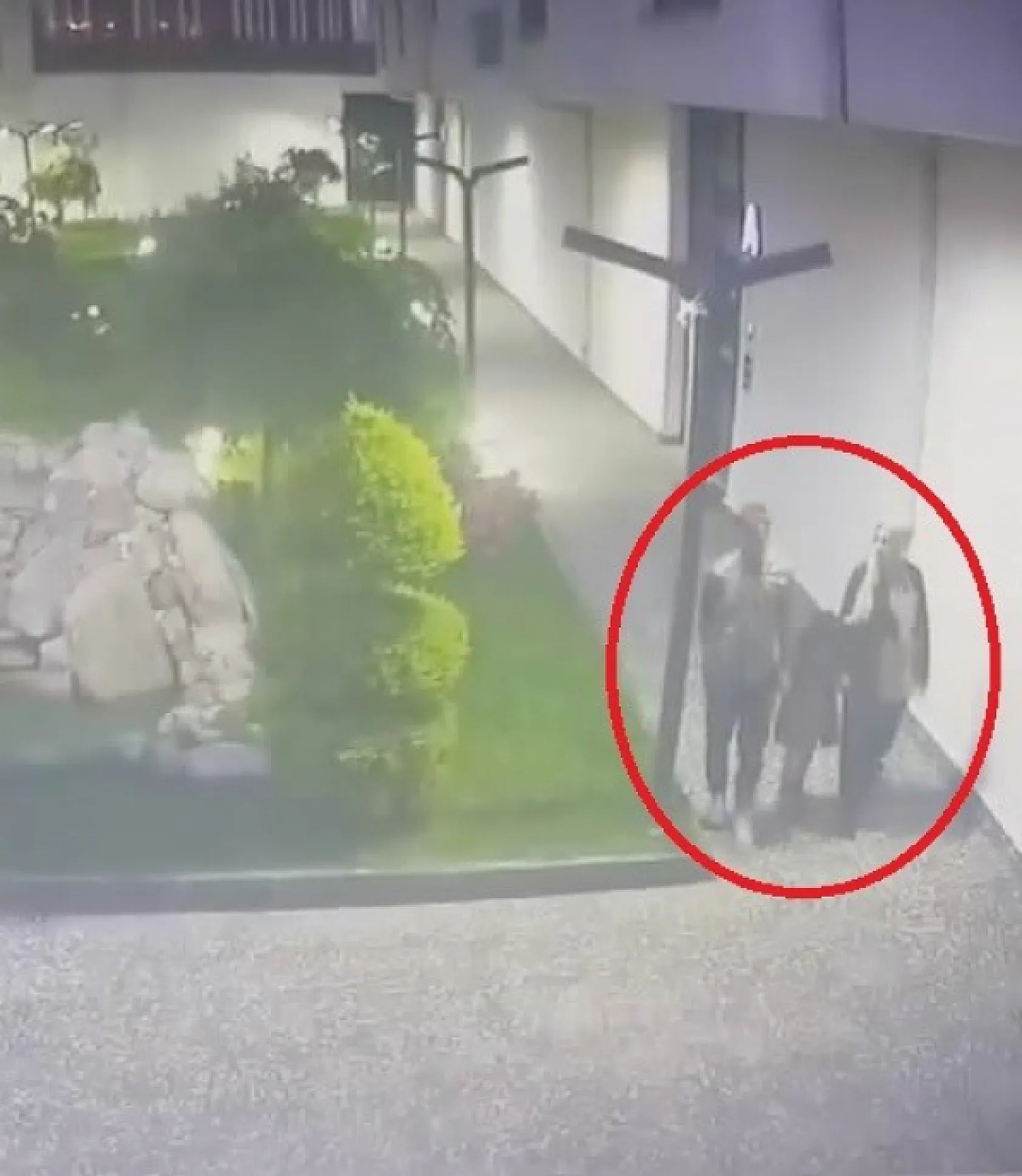 7 yaşındaki Yüsra'nın acı vedası...Hastaneye yürüyerek gitti cenazesi çıktı...