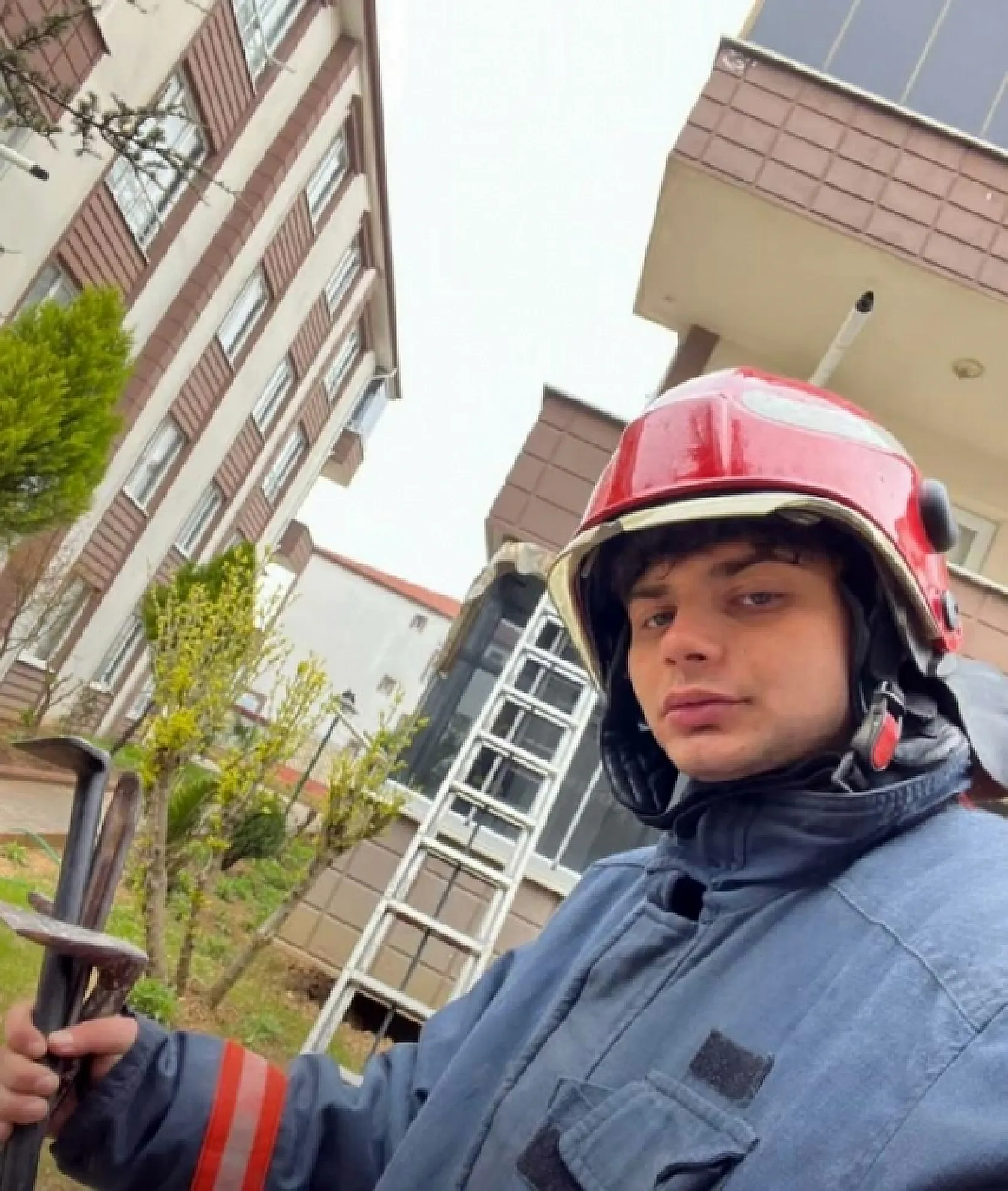 Stajyer itfaiyeci, kız arkadaşının yanına giderken kazada hayatını kaybetti