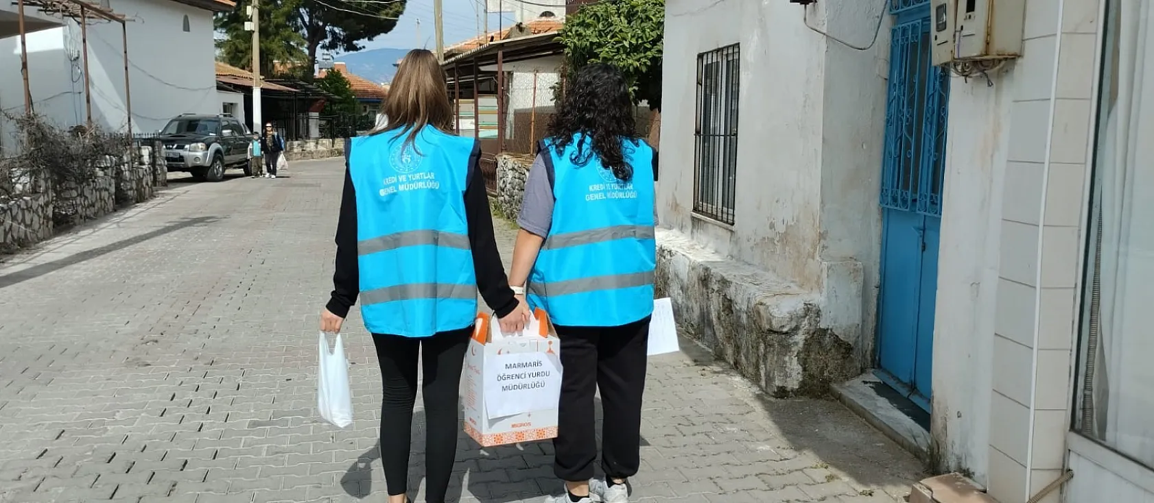 Marmaris'te üniversite öğrencilerinden anlamlı Ramazan yardımı