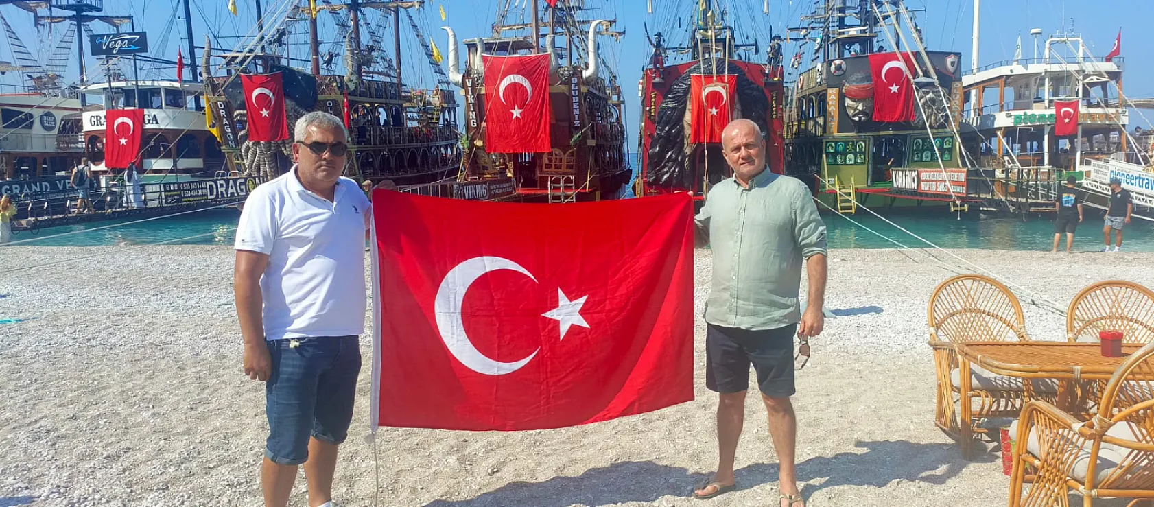 Ölüdeniz'de 1 Temmuz Denizcilik ve Kabotaj Bayramı denizde coşkuyla kutlandı