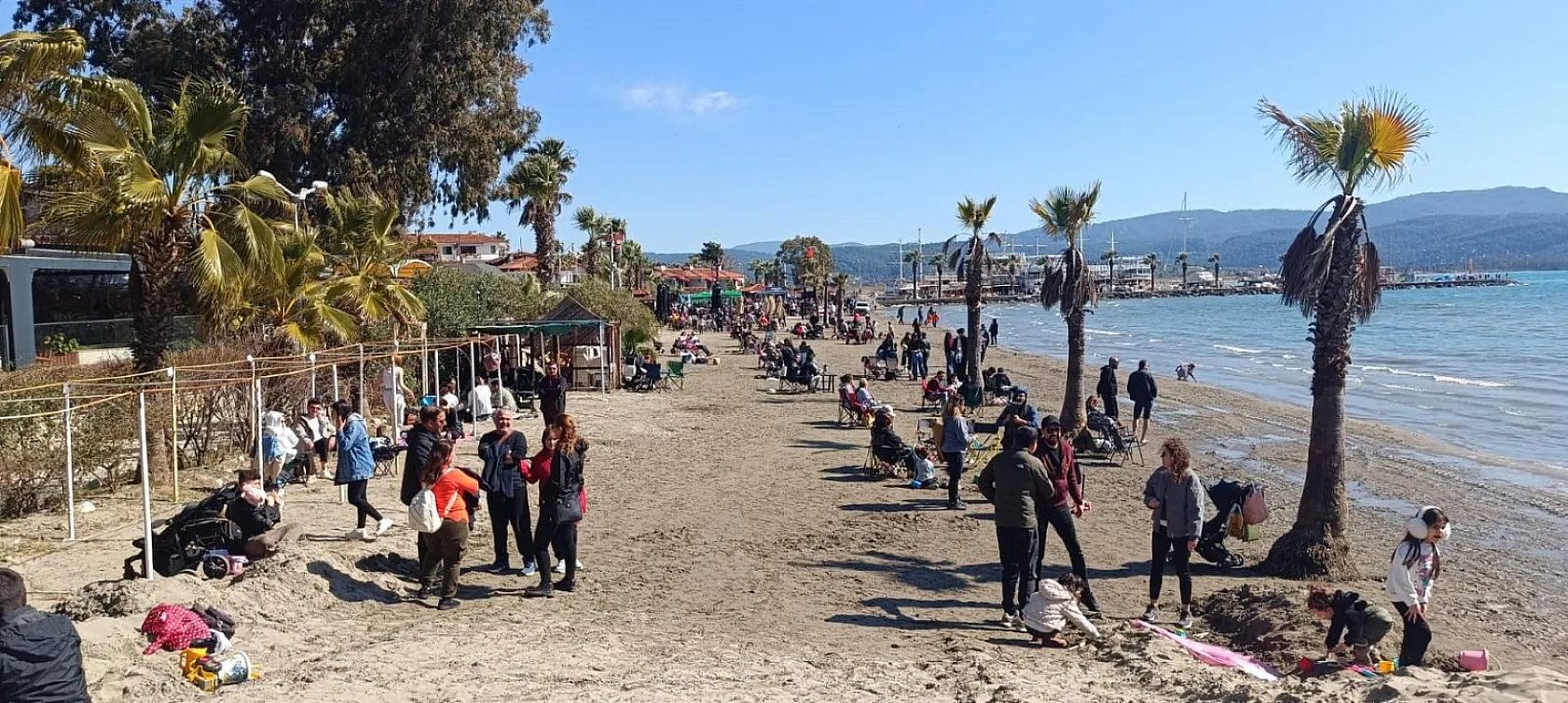 Akyaka'da 8 Mart kutlaması renkli görüntülere sahne oldu