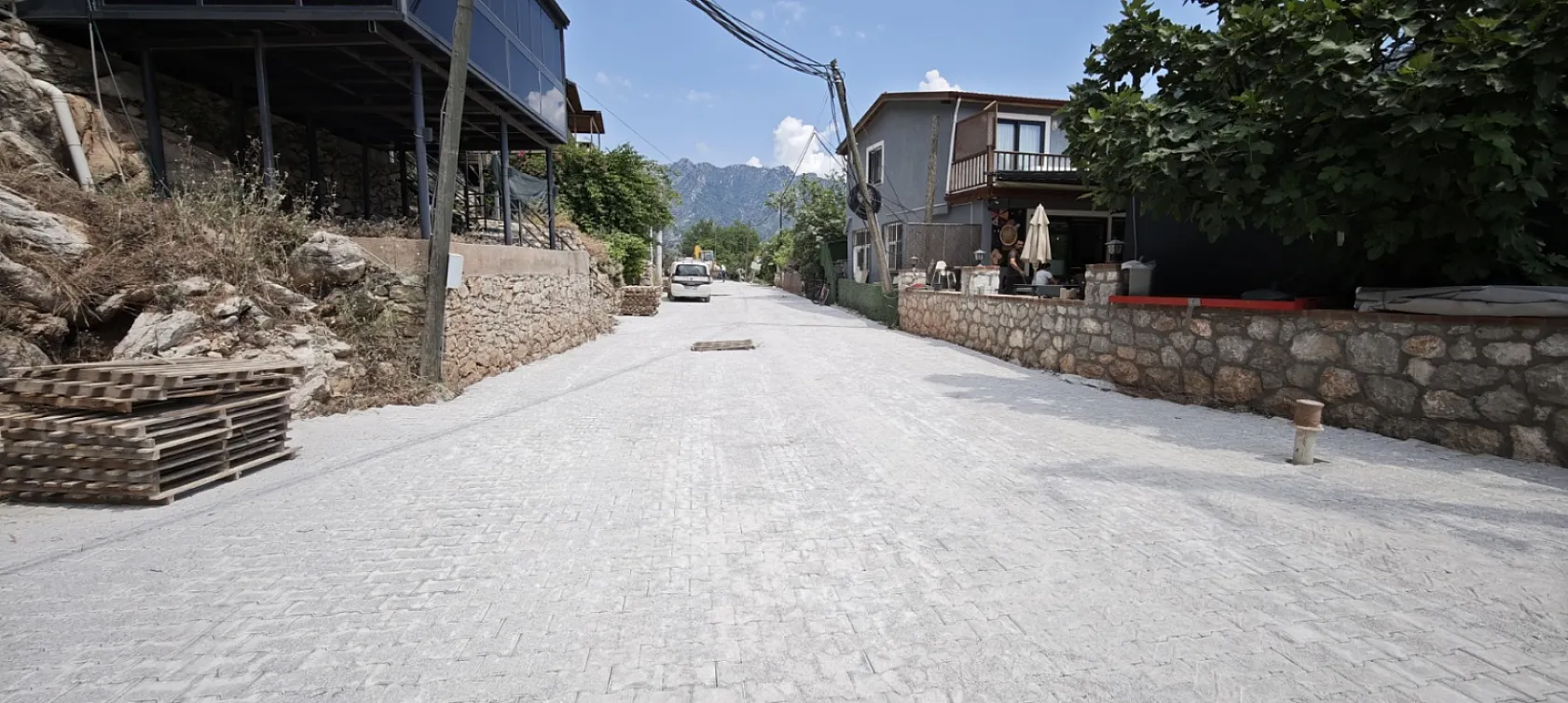 Büyükşehir'in yol yatırımları hız kesmiyor: Orhaniye'de çalışmalar başladı