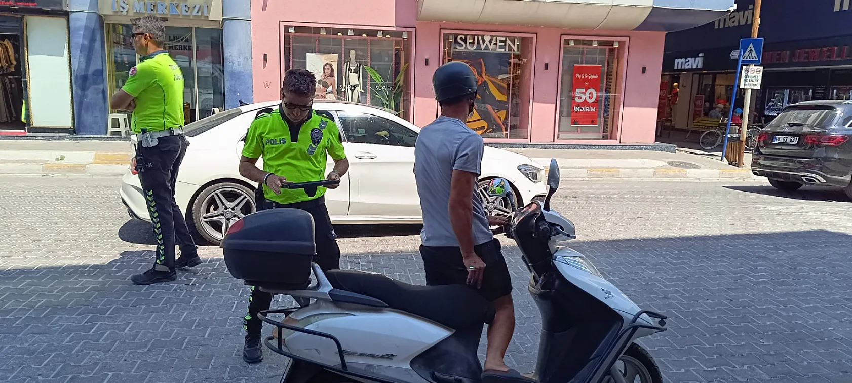 Fethiye'de 'Jokey Kaskı' denetimi: 2 sürücüye 2 bin 500'er lira ceza