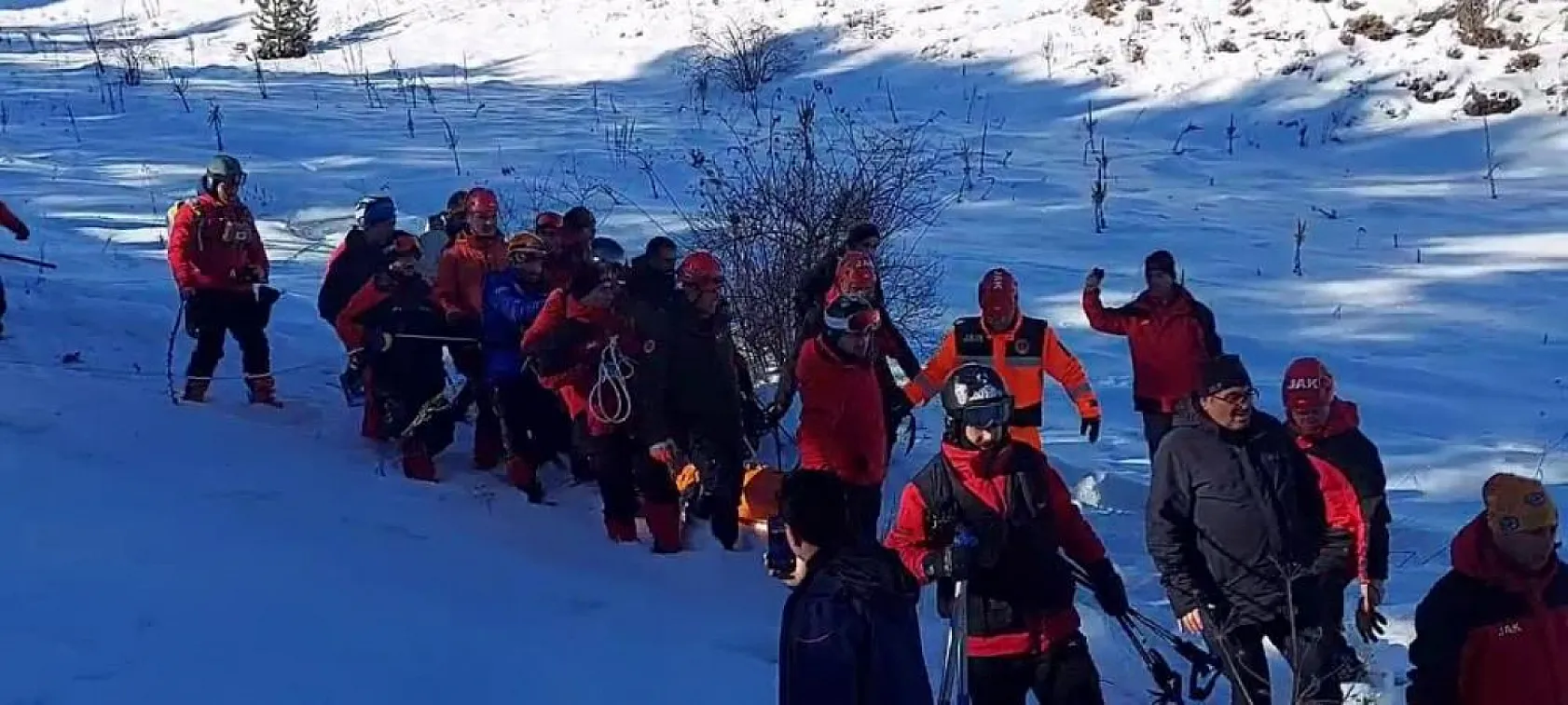 Palandöken'de çığ düştü: 1 ölü, 3 yaralı