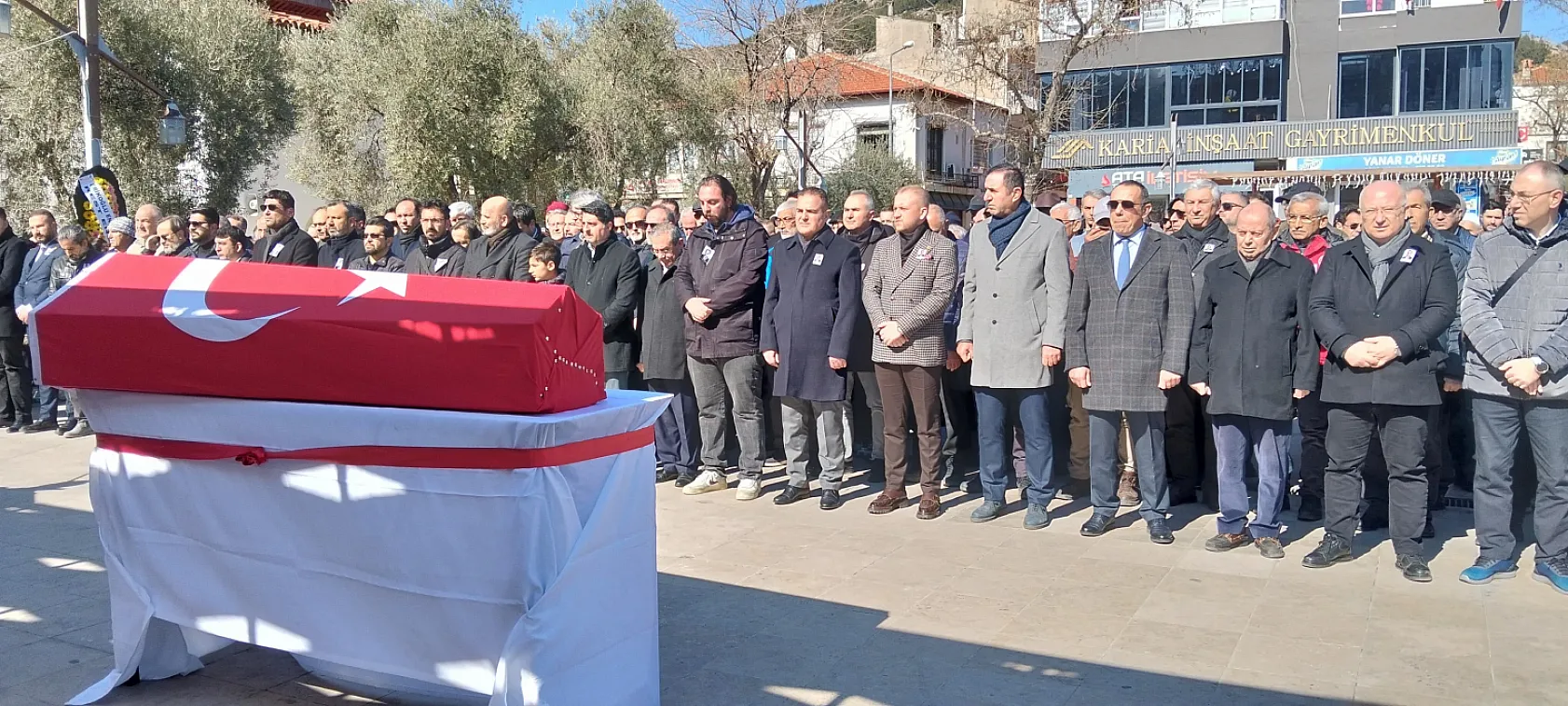 Muğla Eski Vali Yardımcısı Küçük toprağa verildi
