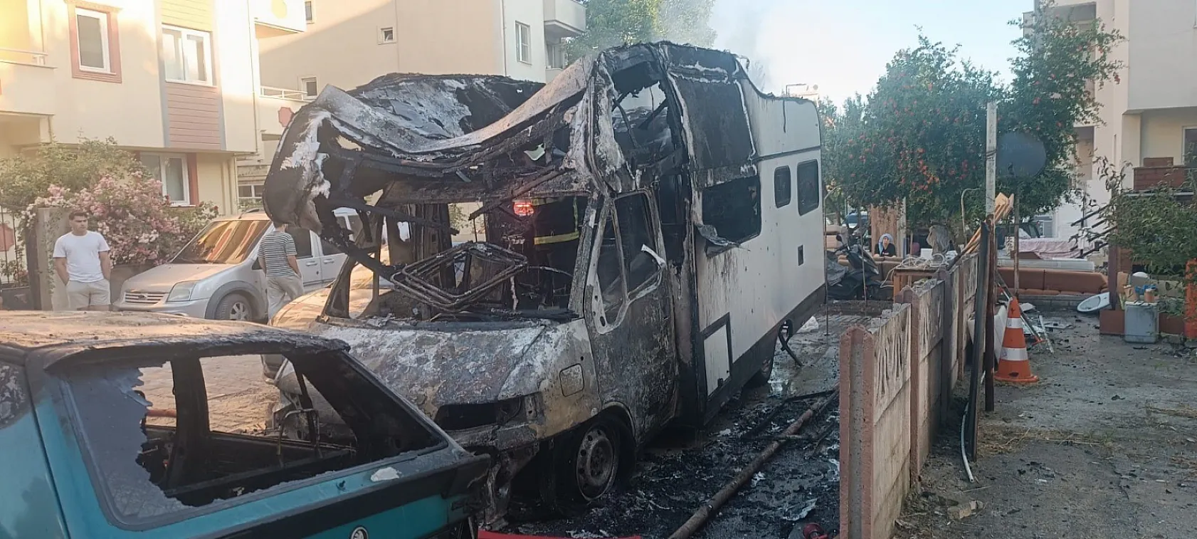 Menteşe'de karavan küle döndü