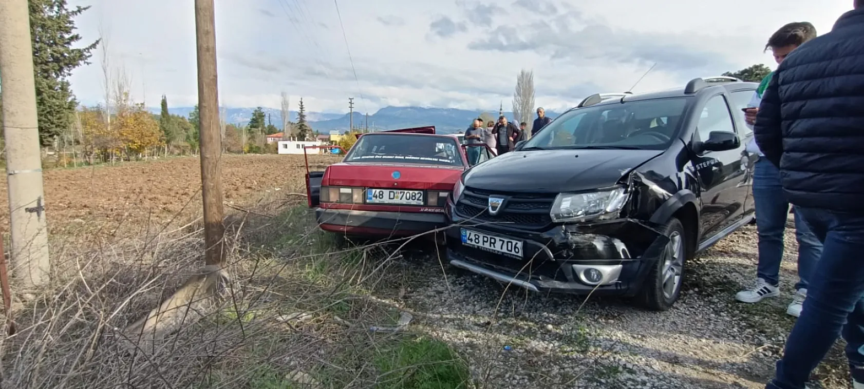 Zorlar kavşağında feci kaza! Yaralılar var