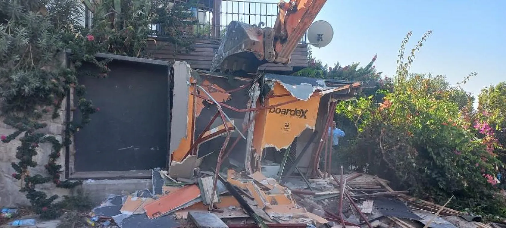 Belediye, kaçak yapılaşma çalışmalarını hassasiyetle sürdürüyor