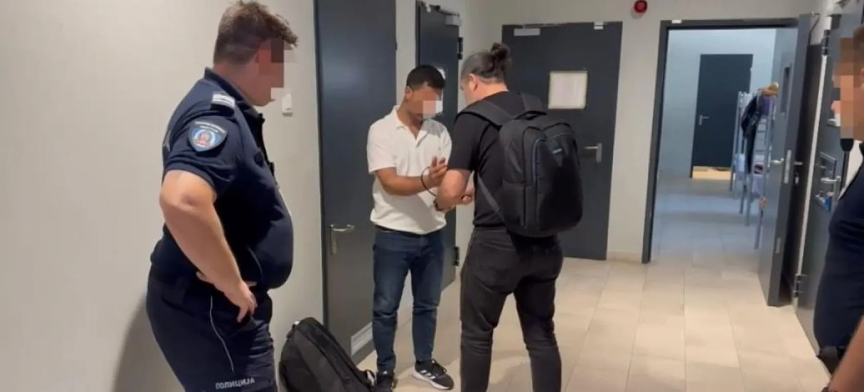 Interpol devreye girdi, öz kardeşini öldüren şüpheli, Sırbistan'a kaçamadan yakalandı