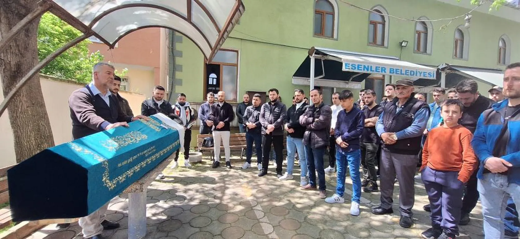 Trafik kazasının ardından 22 günlük yaşam savaşını kaybetti