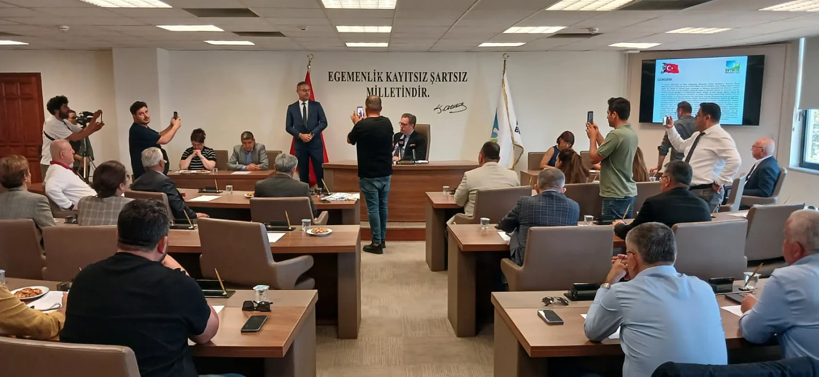 Fethiye Belediye Meclisi olağanüstü toplandı: Sahil bandı için yetki kararı çıktı