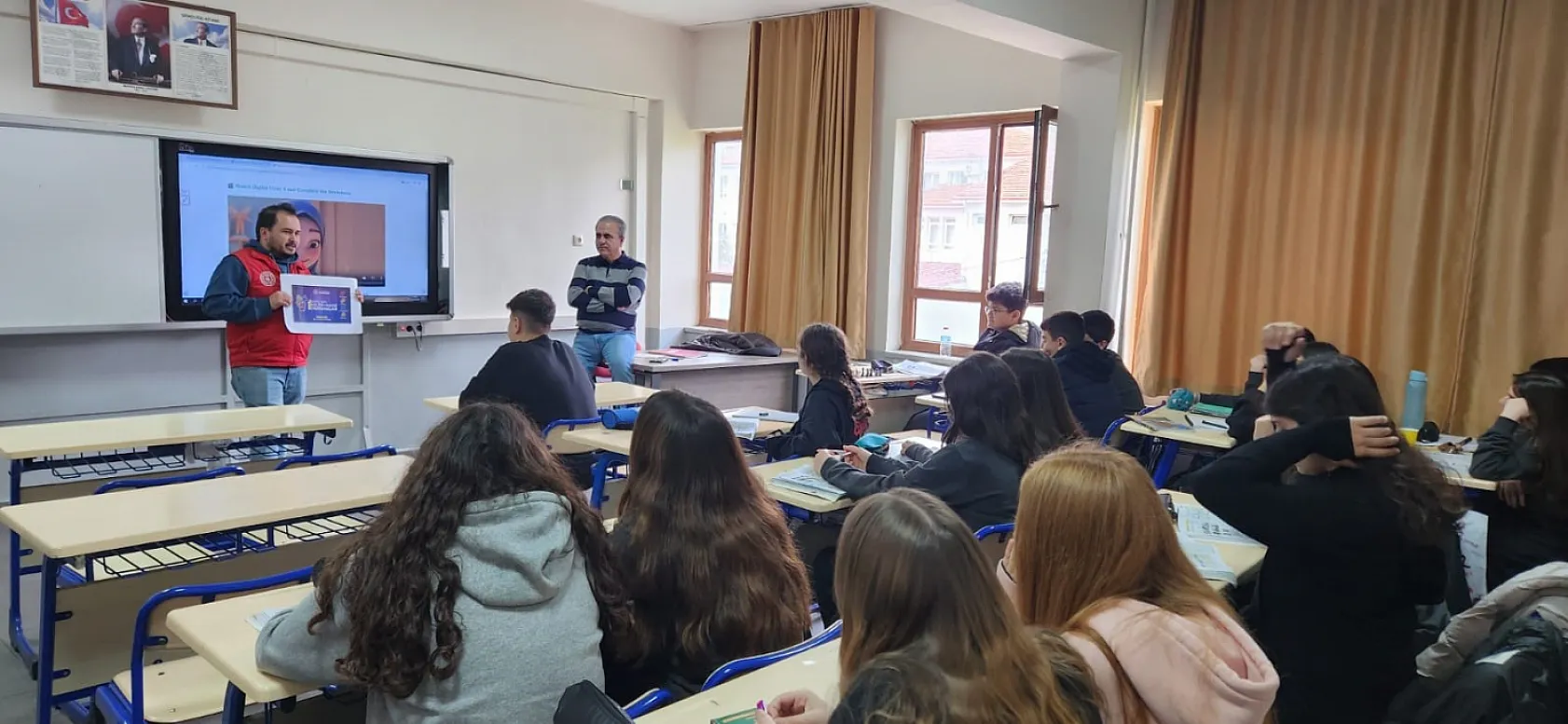 Menteşe'de 2026 gençler arası kültür ve sanat yarışmaları tanıtımları başladı