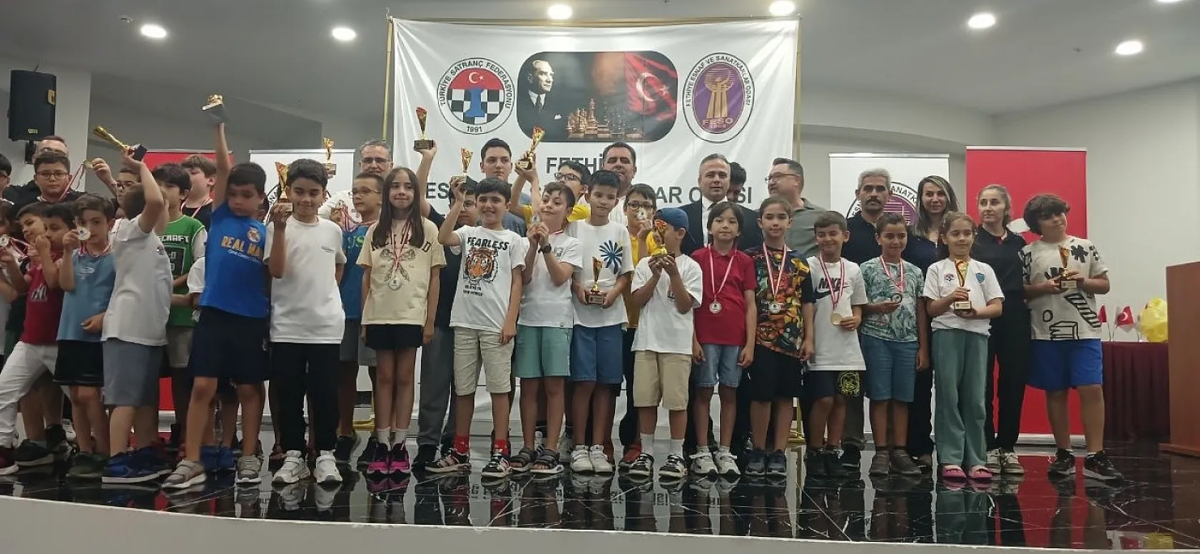 Fethiye'de 1. Beşkaza Satranç Turnuvası Tamamlandı