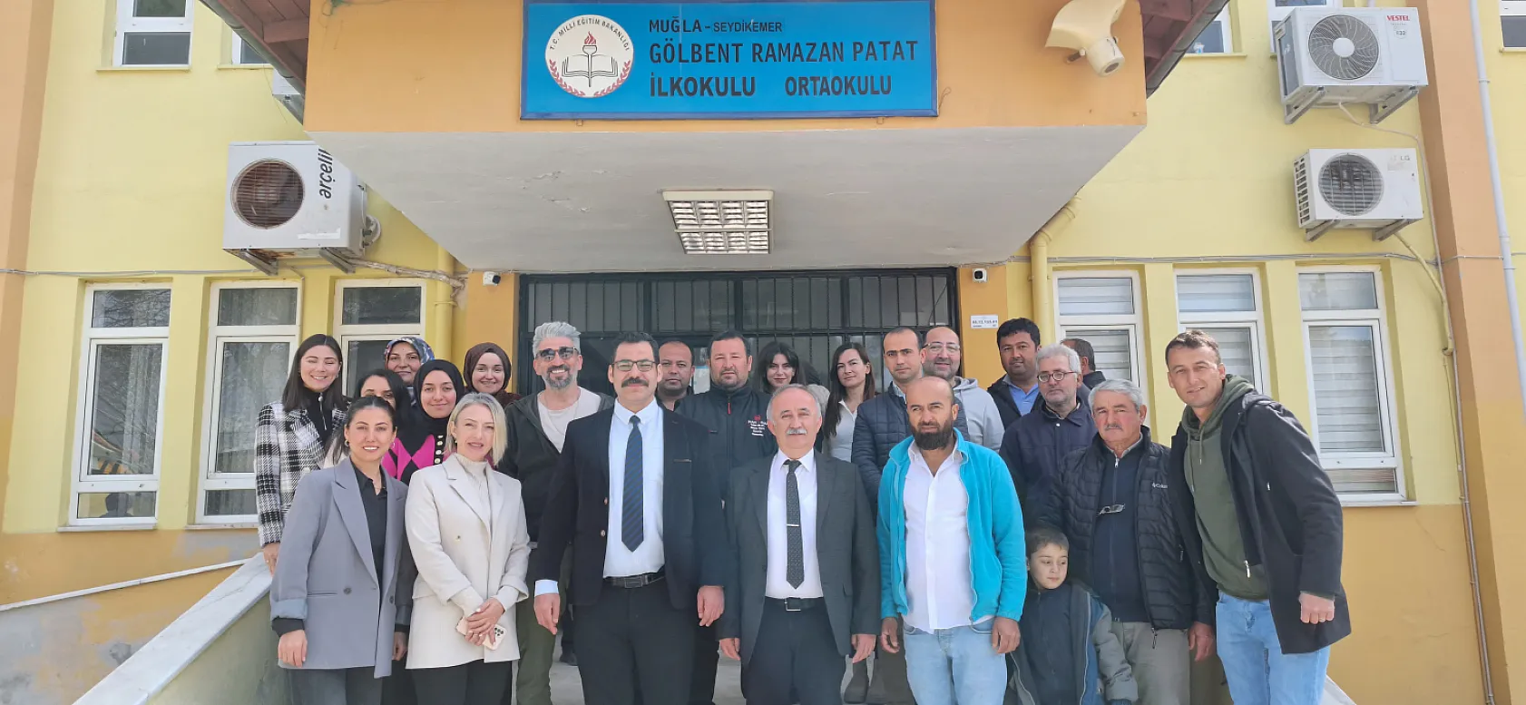 Seydikemer'de eğitime büyük destek! İlçe Milli Eğitim Müdürü'nden öğrencilere destek
